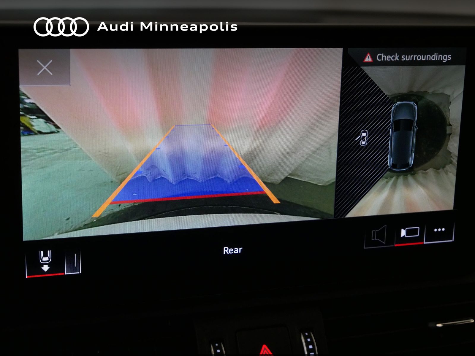 Thumbnail: 2023 Audi Q5 - 21