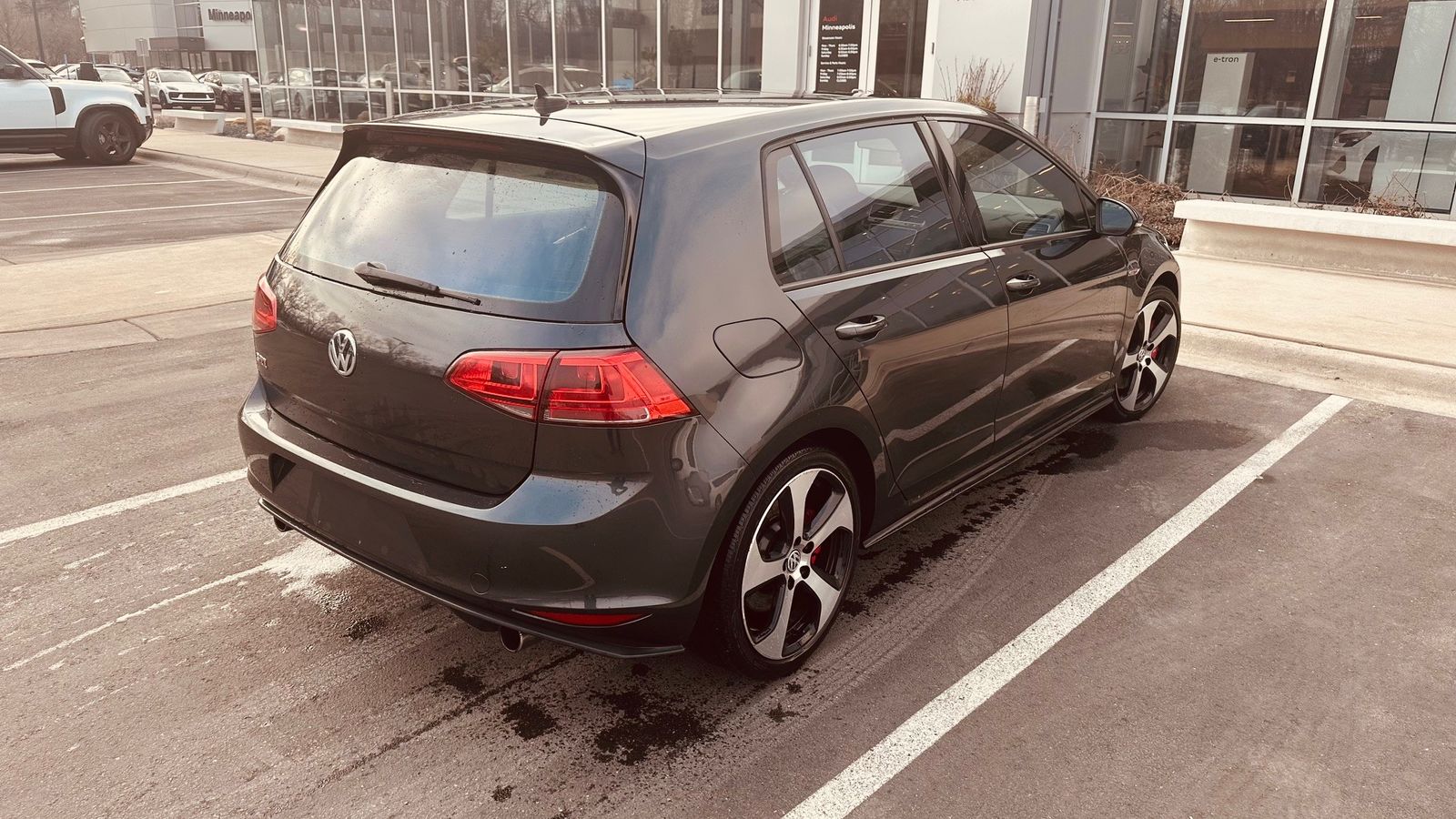 Thumbnail: 2016 Volkswagen Golf - 7