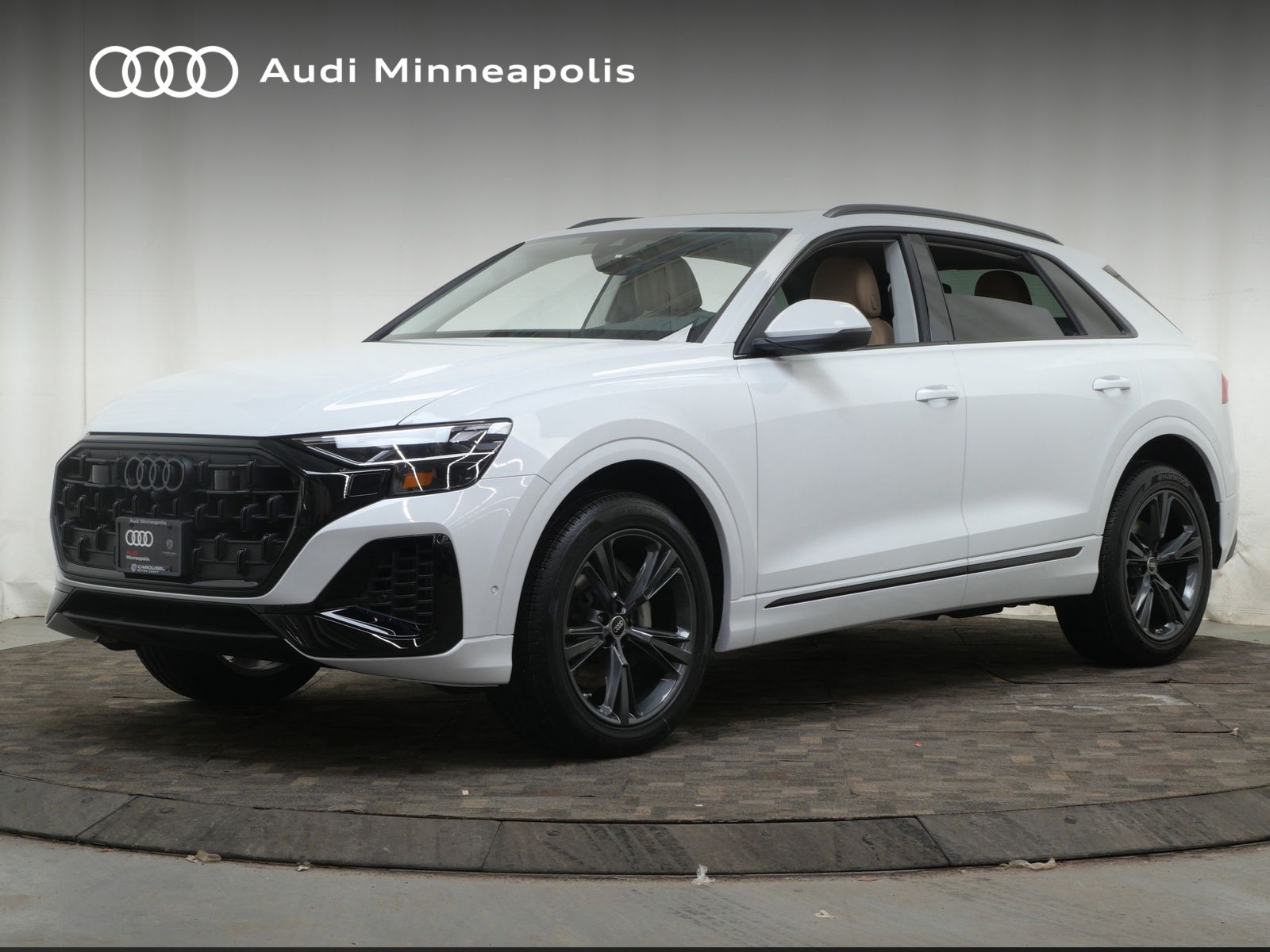 Thumbnail: 2026 Audi Q8 - 1