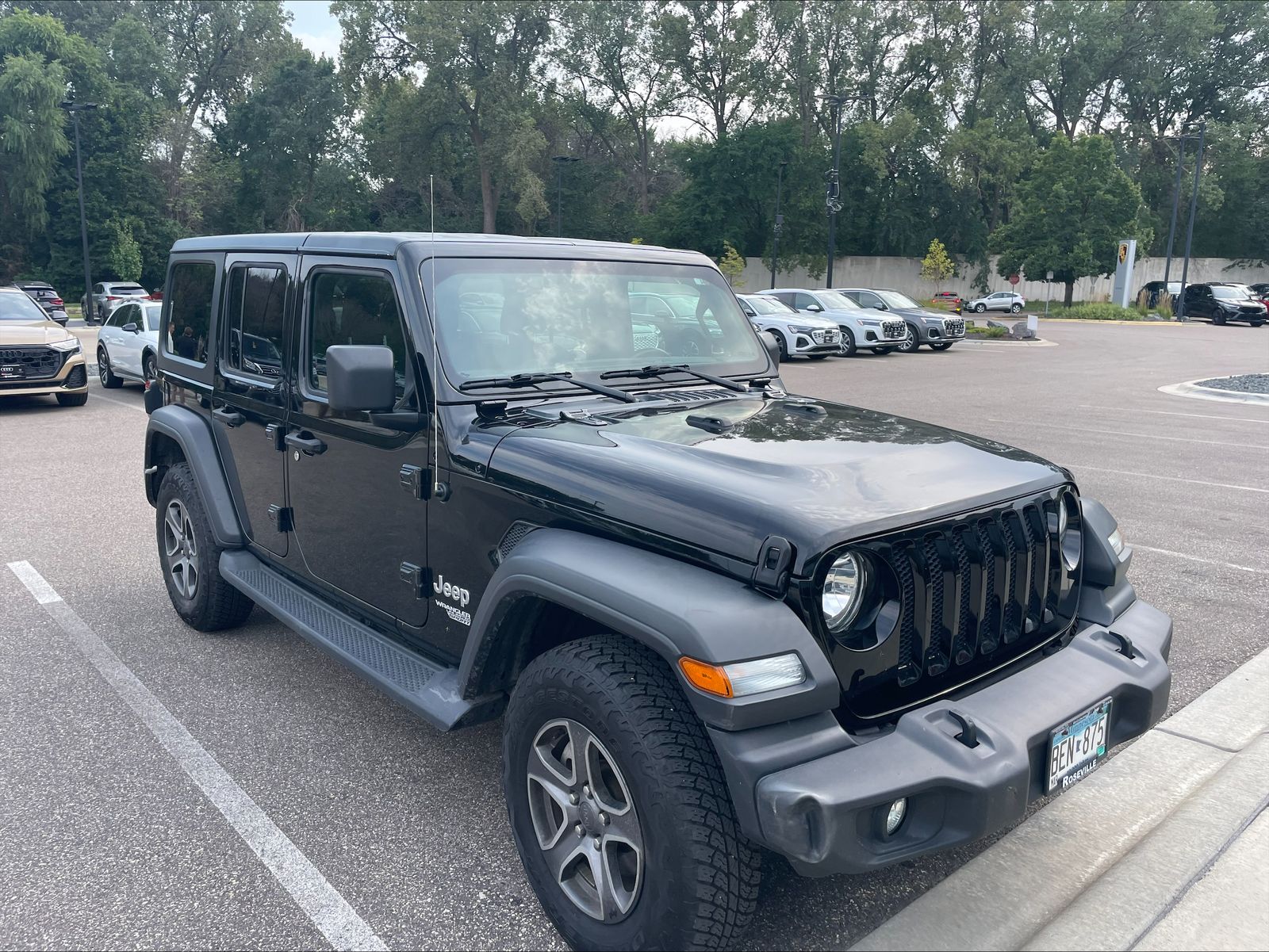 Used 2018 Jeep All-New Wrangler Unlimited Sport S with VIN 1C4HJXDG4JW116834 for sale in Golden Valley, MN