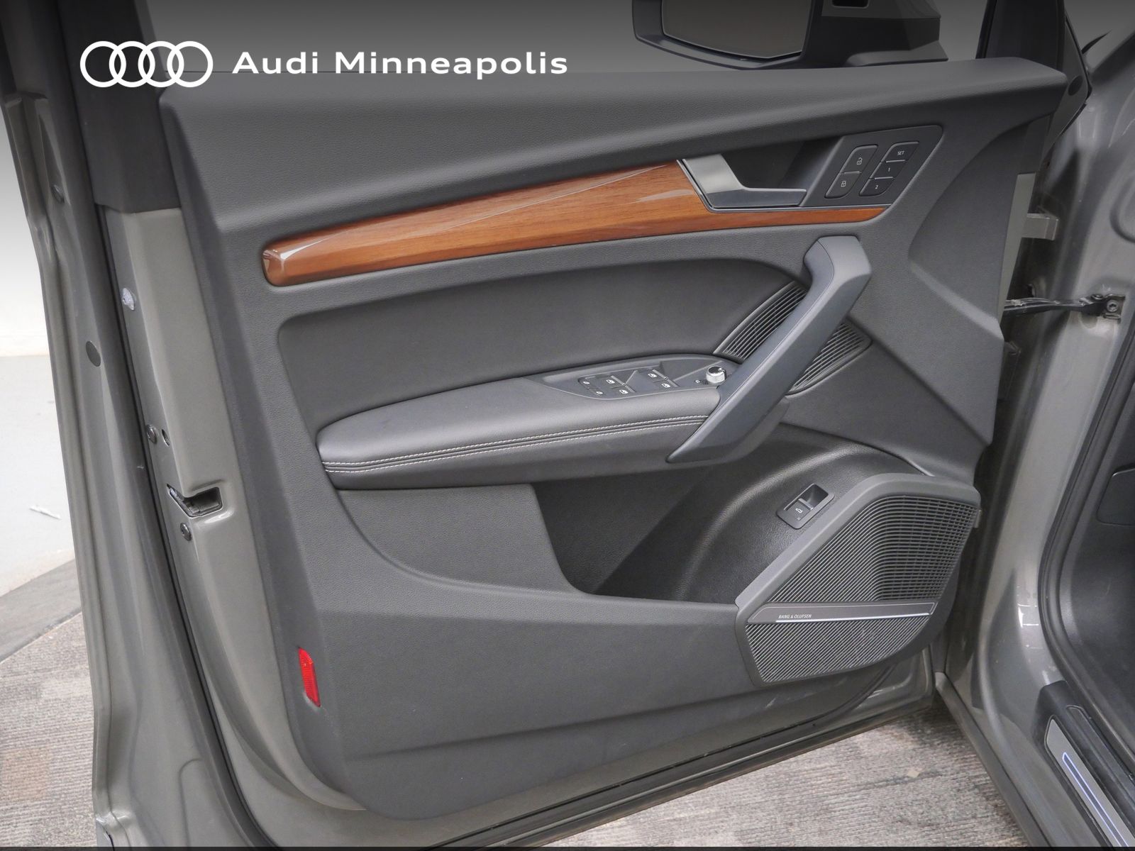 Thumbnail: 2023 Audi Q5 - 12