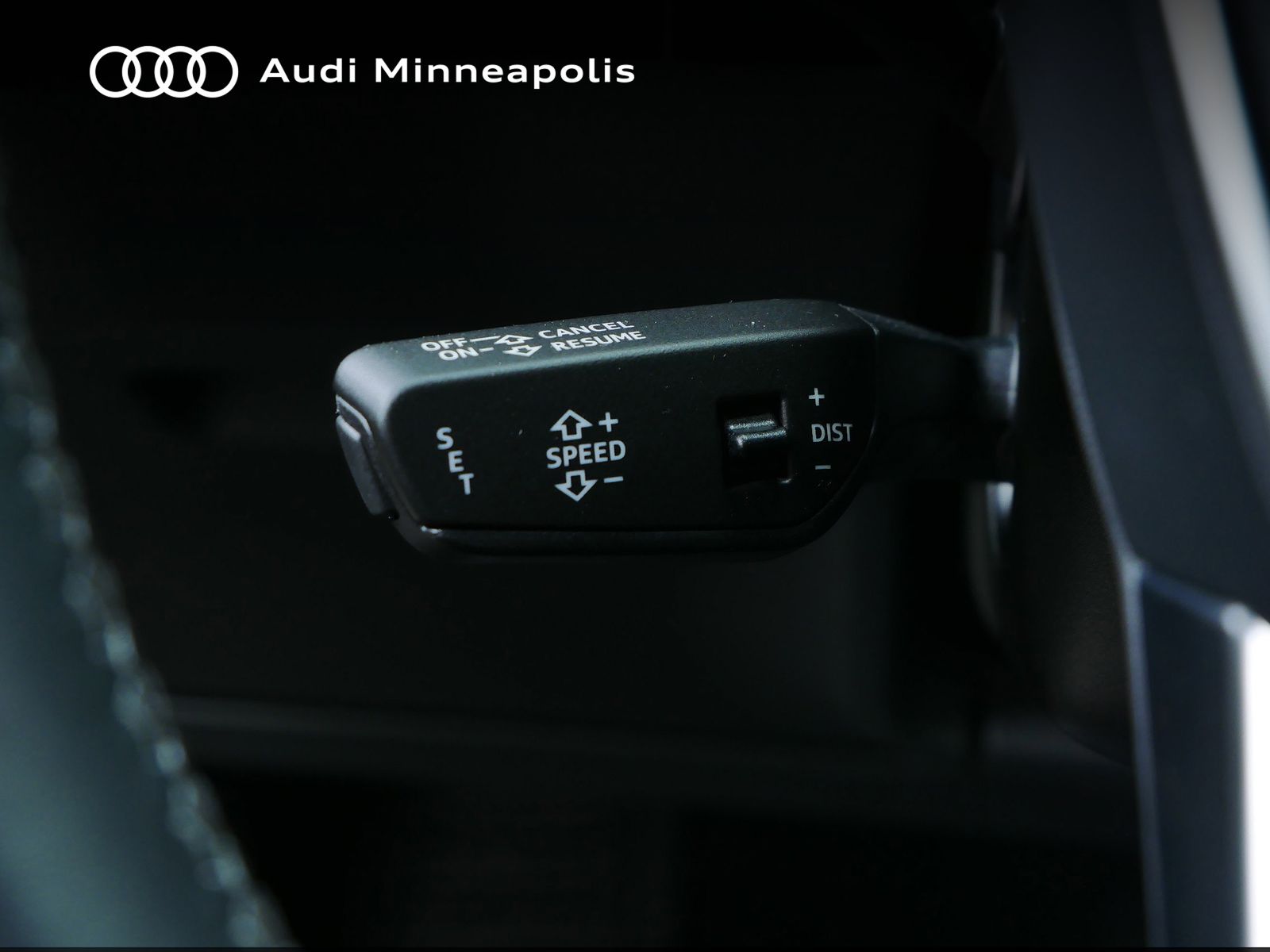Thumbnail: 2023 Audi e-tron S - 20