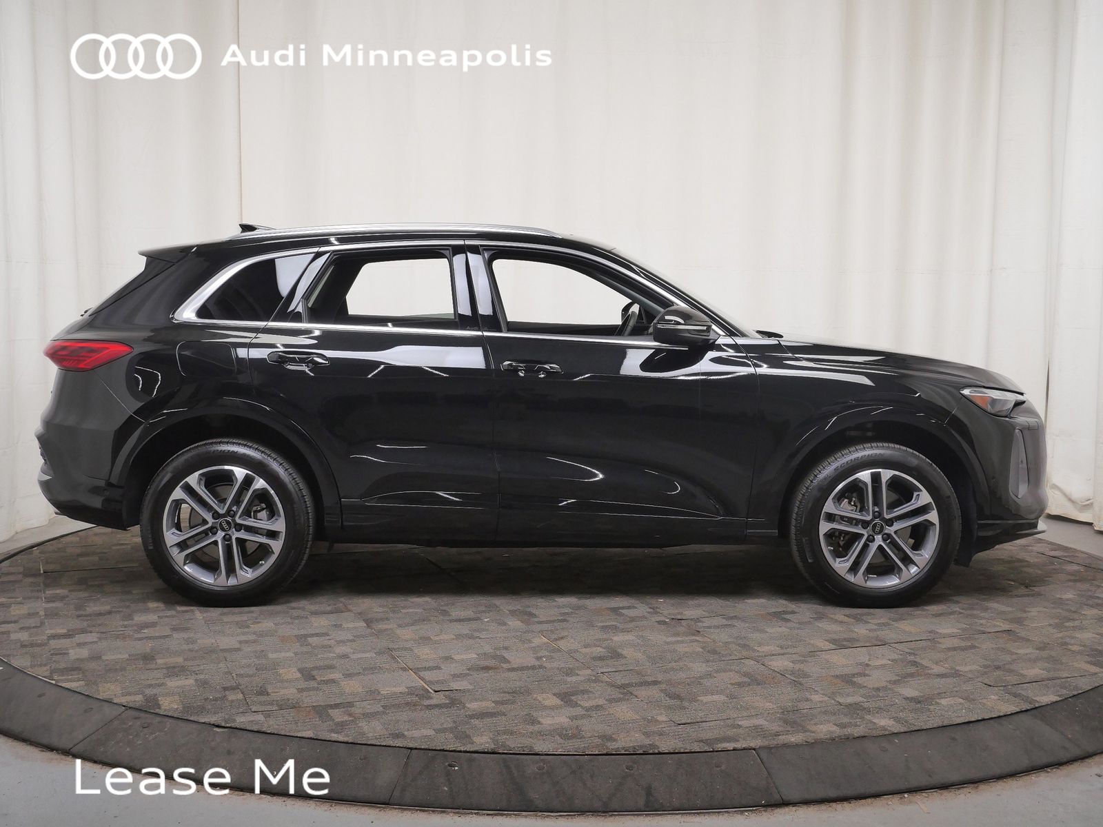 Thumbnail: 2025 Audi Q5 - 8