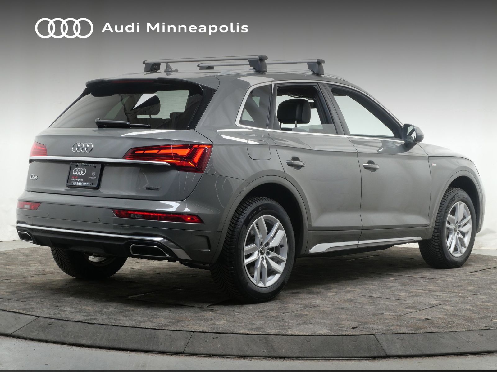 Thumbnail: 2023 Audi Q5 - 8