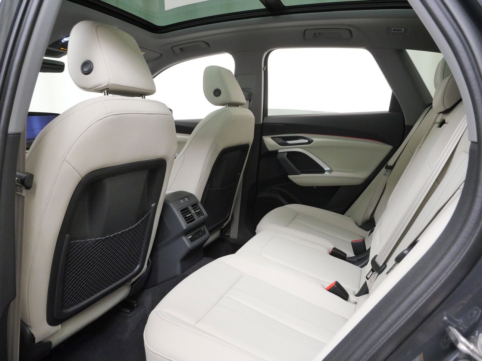 Thumbnail: 2026 Audi Q5 - 13