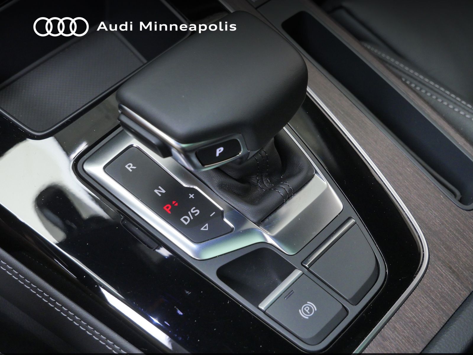 Thumbnail: 2025 Audi Q5 - 31