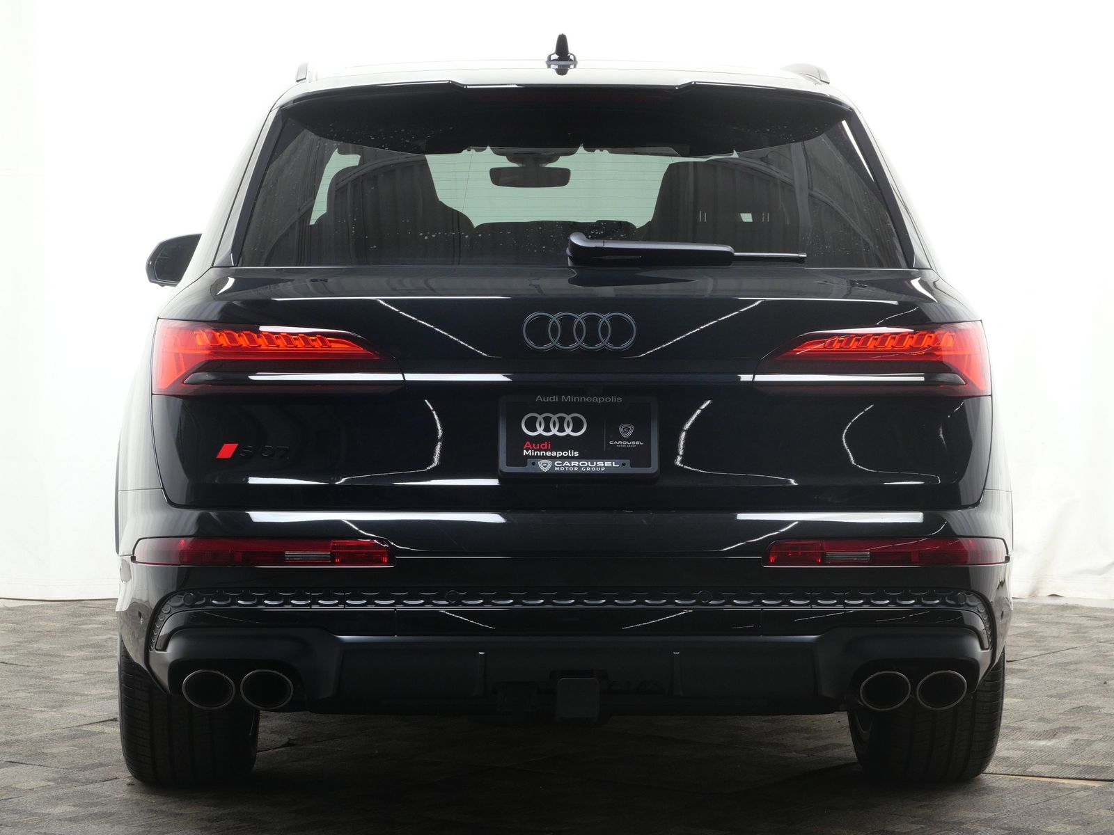 Thumbnail: 2026 Audi SQ7 - 5