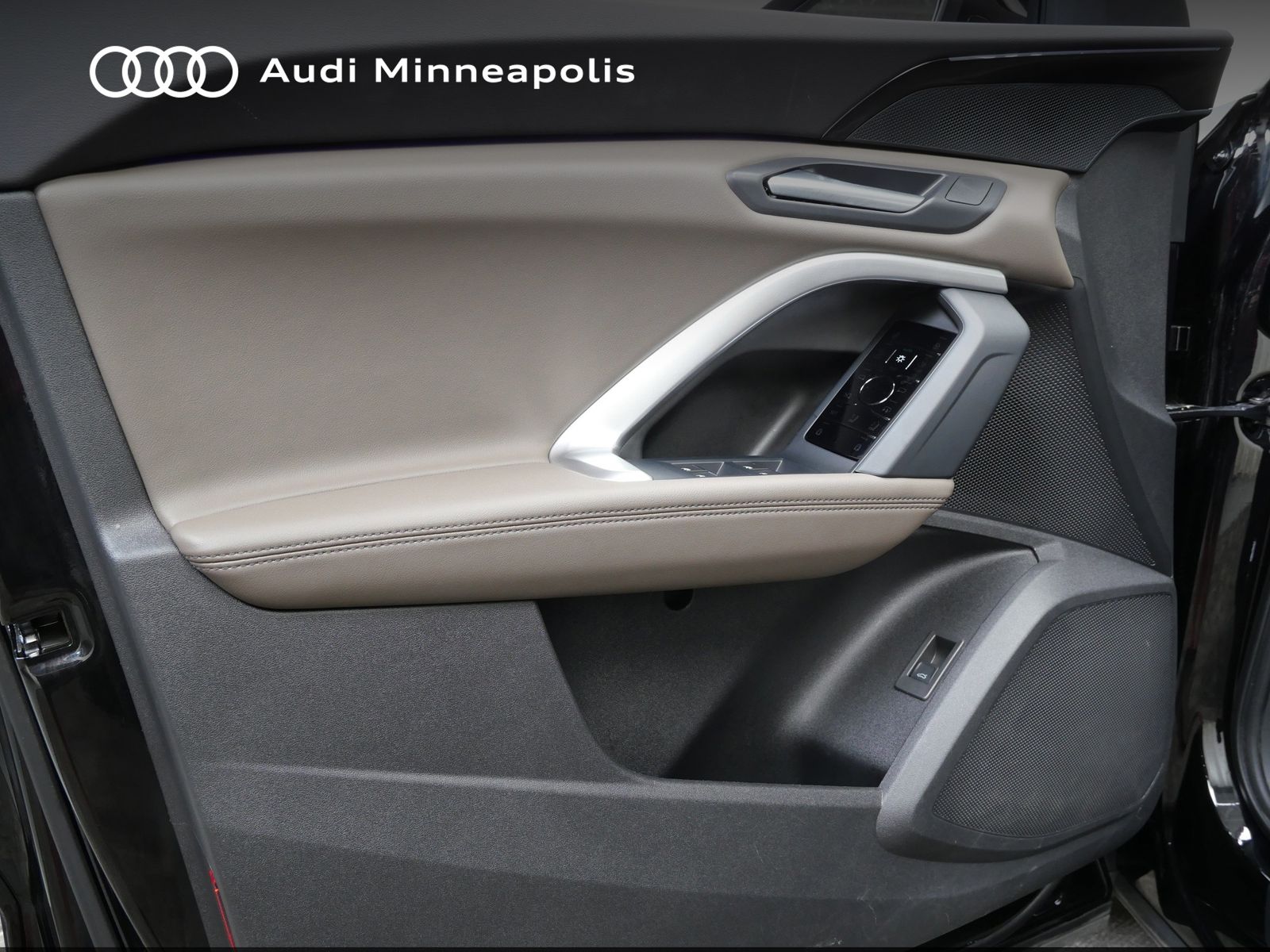 Thumbnail: 2025 Audi Q5 - 12