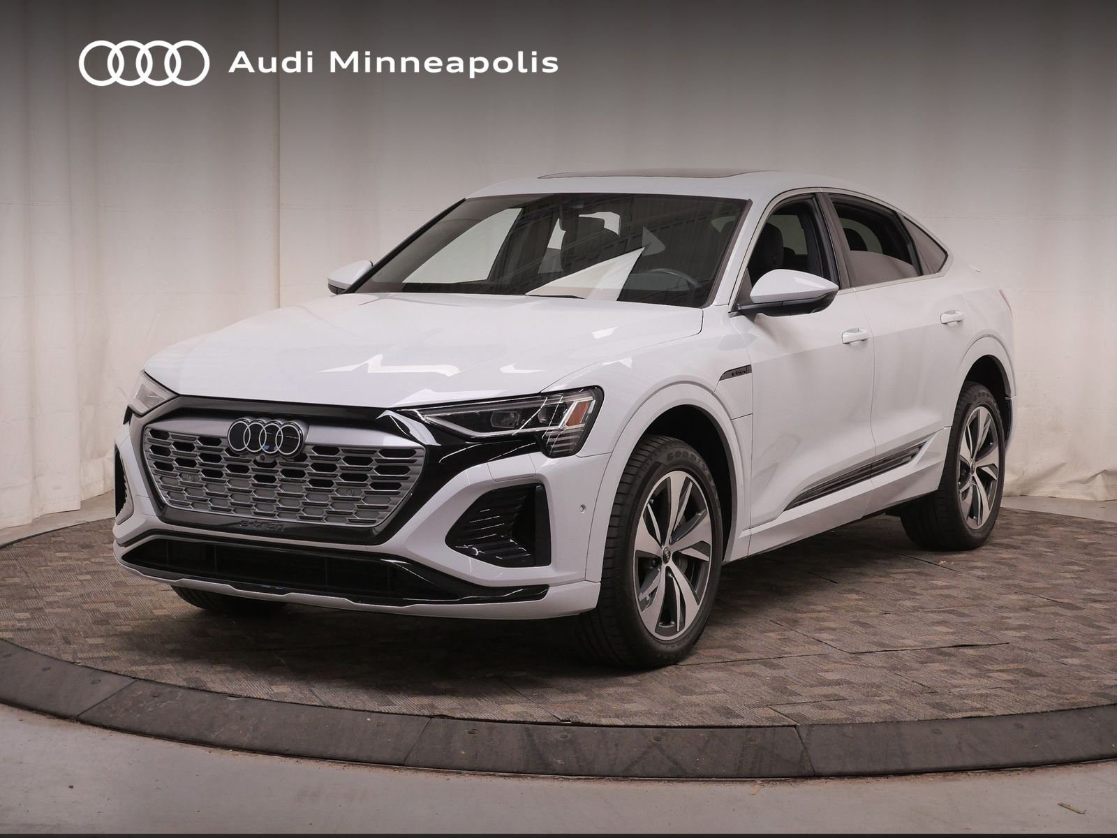 2024 Audi Q8 e-tron Premium Plus -
                  Golden Valley, MN
