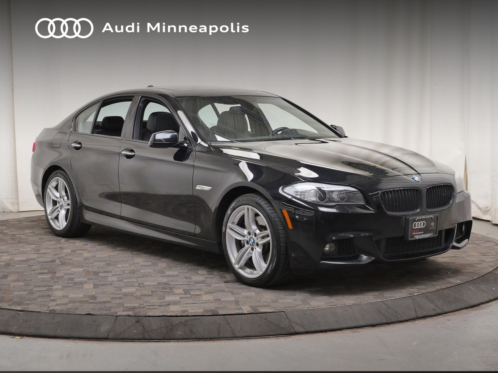 Thumbnail: 2013 BMW 5 Series - 9
