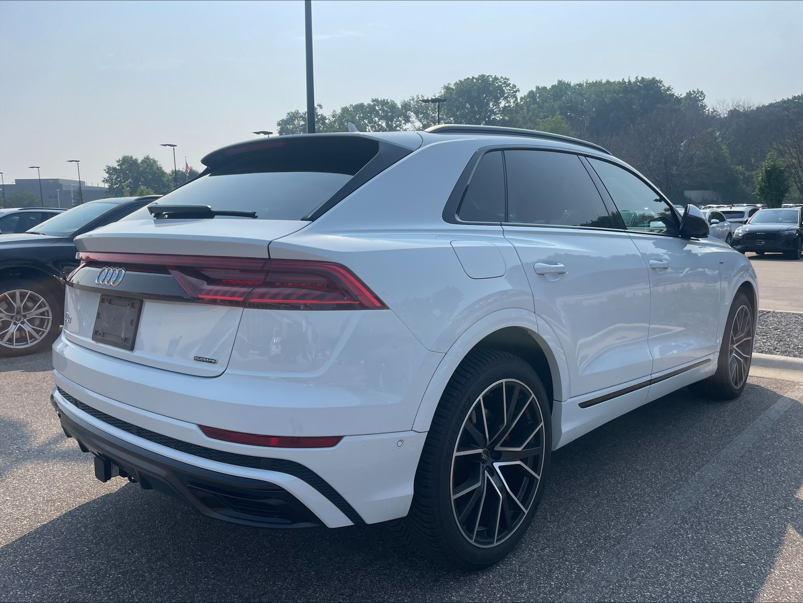 Thumbnail: 2023 Audi Q8 - 4