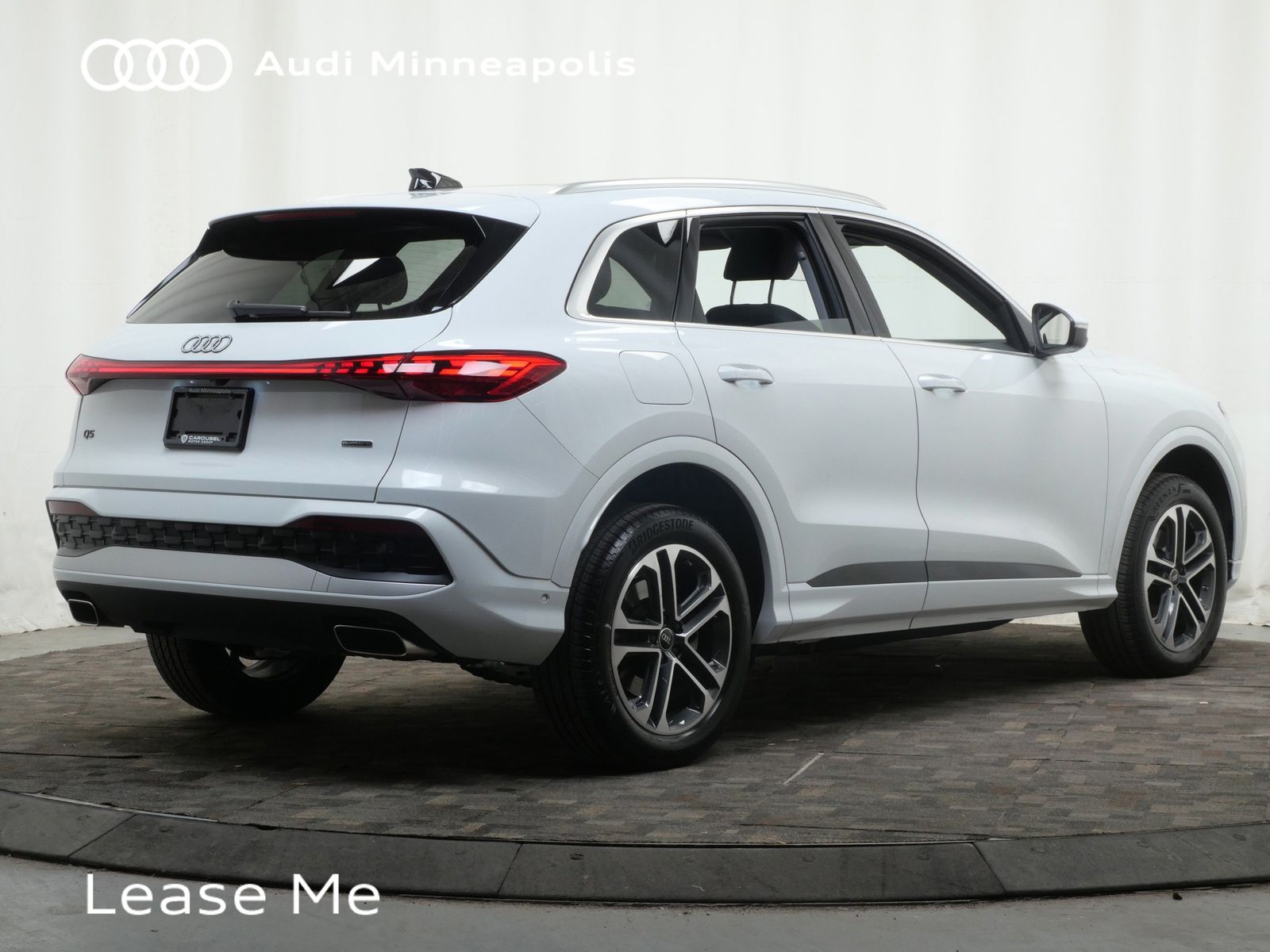 Thumbnail: 2025 Audi Q5 - 10