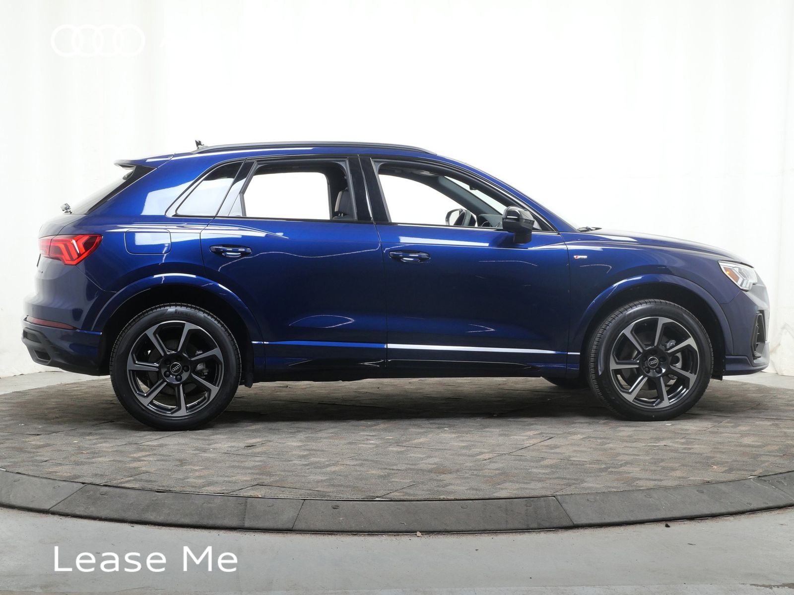 Thumbnail: 2025 Audi Q3 - 9