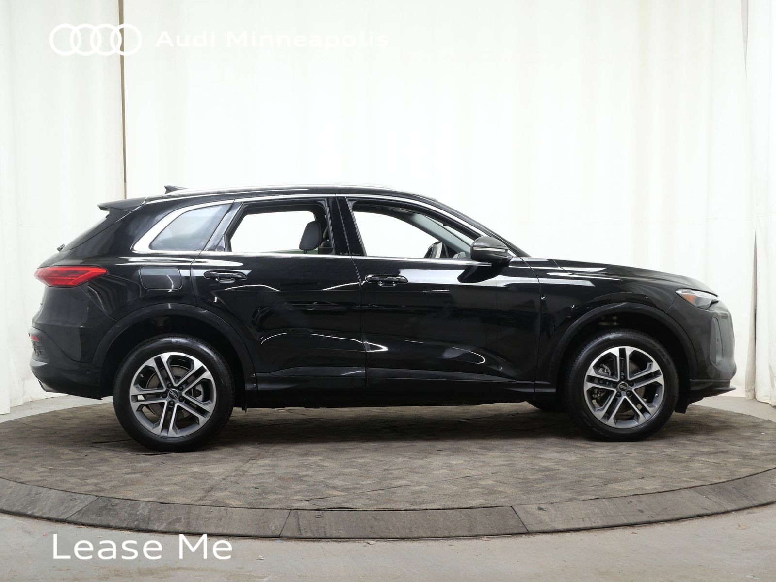 Thumbnail: 2025 Audi Q5 - 9