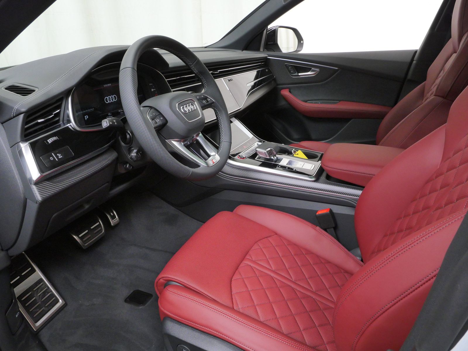 Thumbnail: 2026 Audi SQ8 - 2