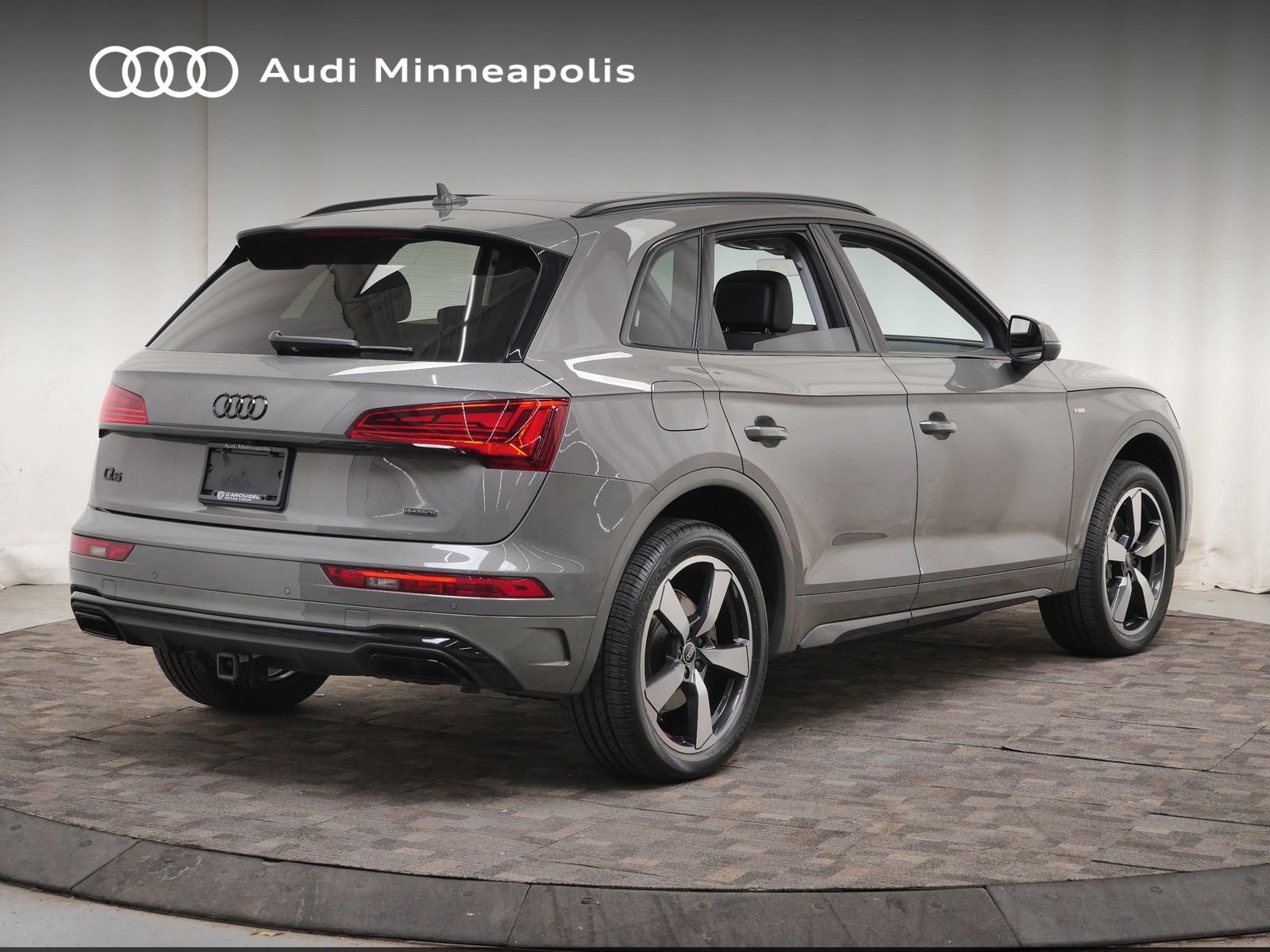 Thumbnail: 2023 Audi Q5 - 7