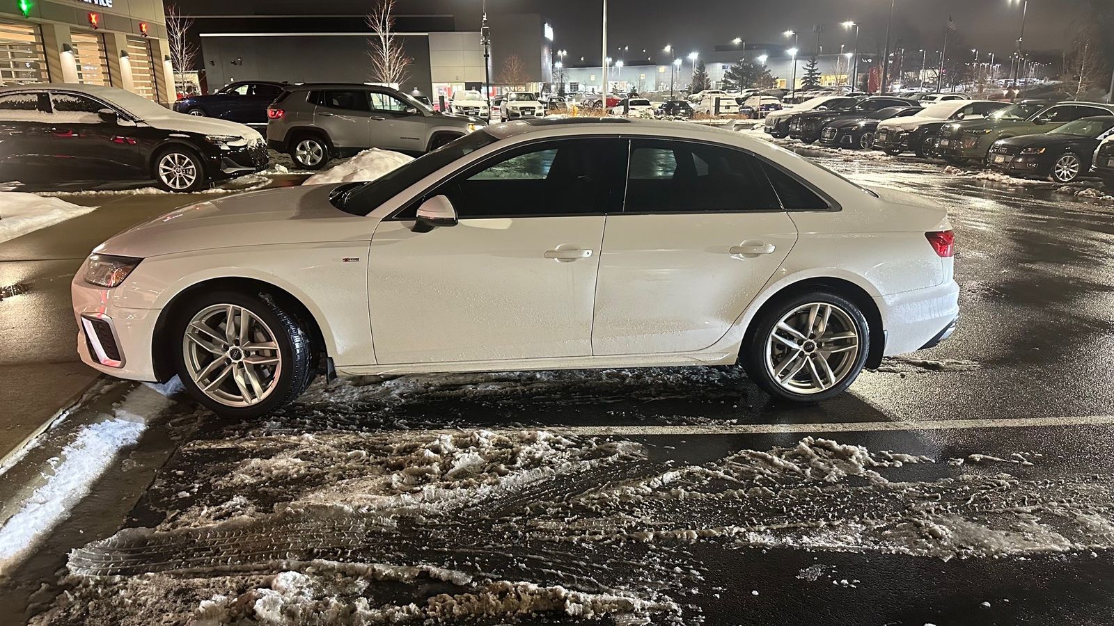 Thumbnail: 2020 Audi A4 - 4