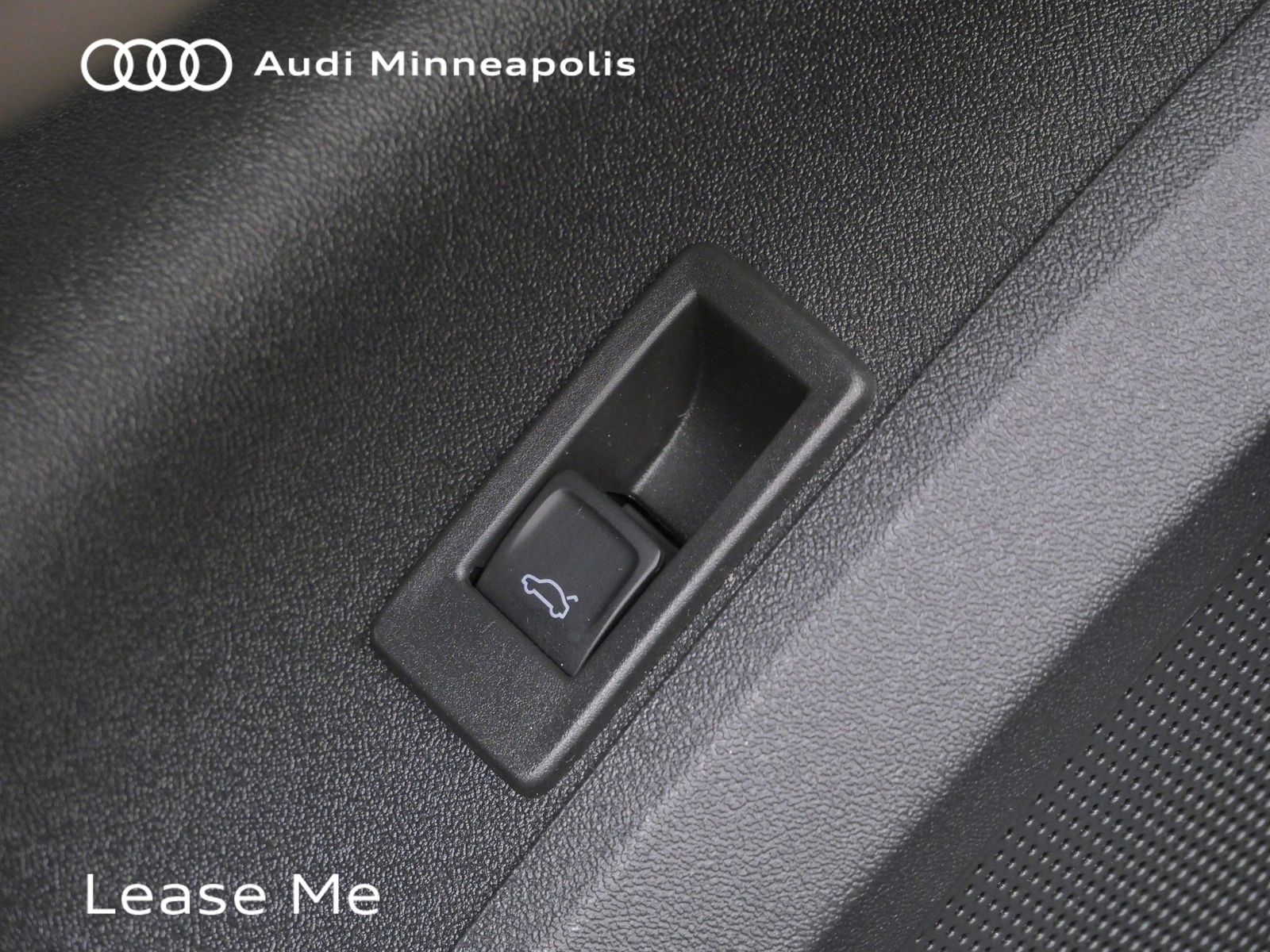 Thumbnail: 2025 Audi Q5 - 19