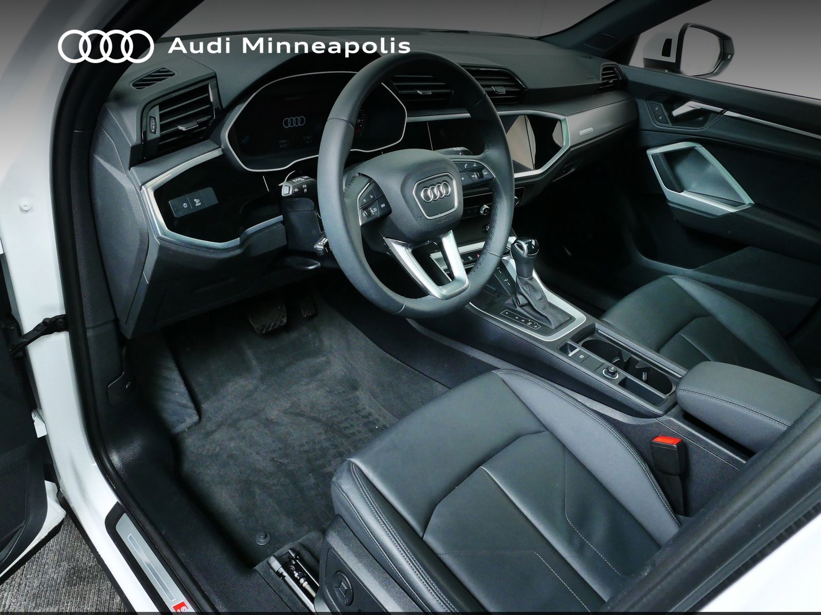 Thumbnail: 2025 Audi Q3 - 2