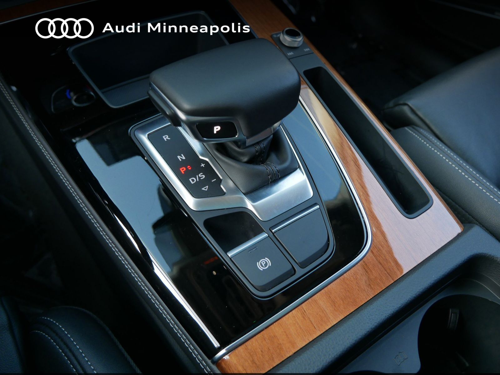 Thumbnail: 2023 Audi Q5 - 28