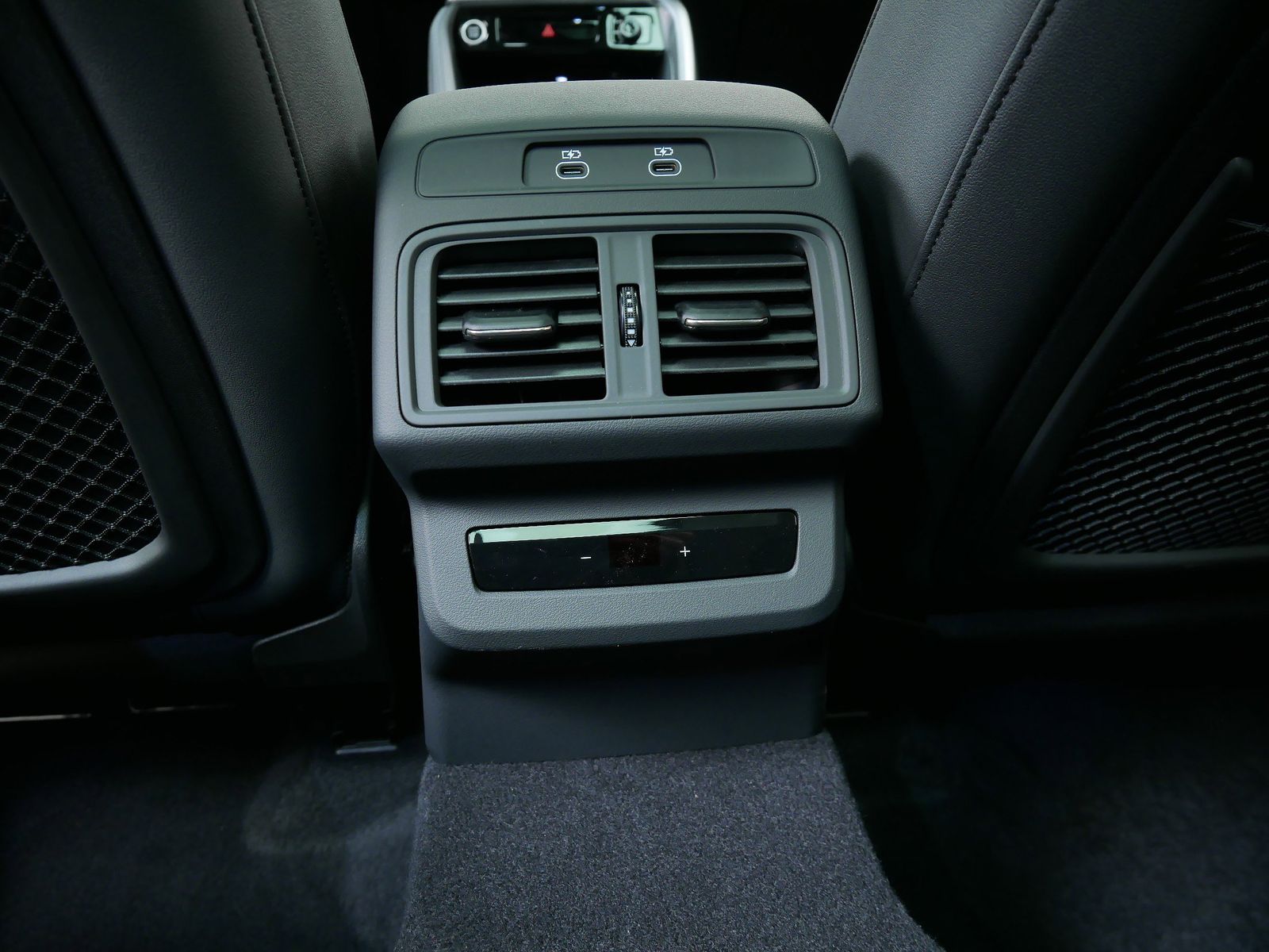 Thumbnail: 2025 Audi Q5 - 14