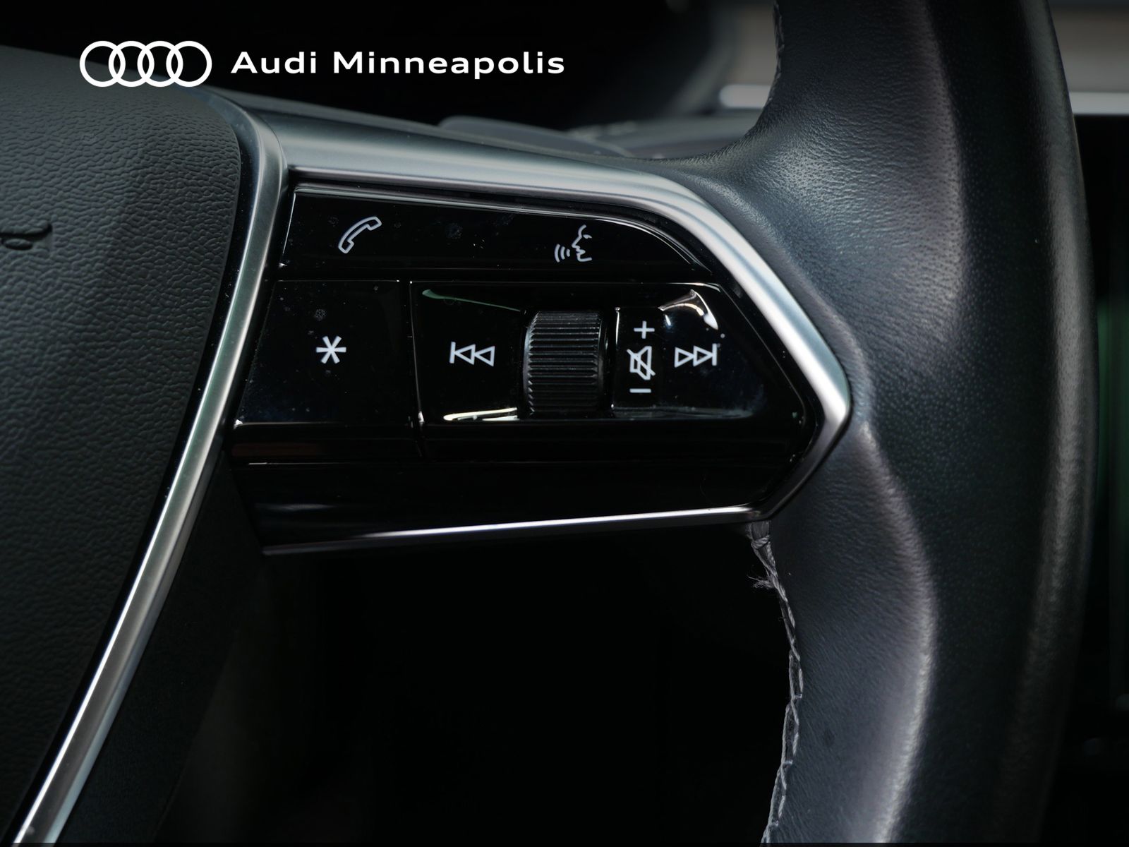 Thumbnail: 2024 Audi Q8 e-tron - 23