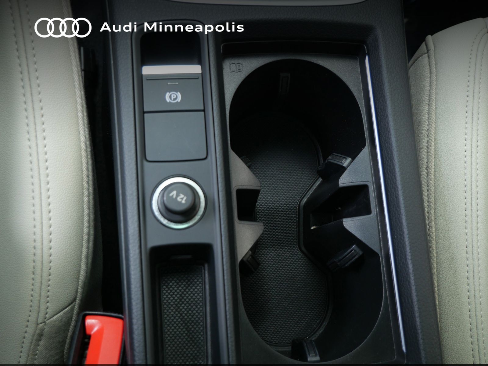 Thumbnail: 2021 Audi Q3 - 23