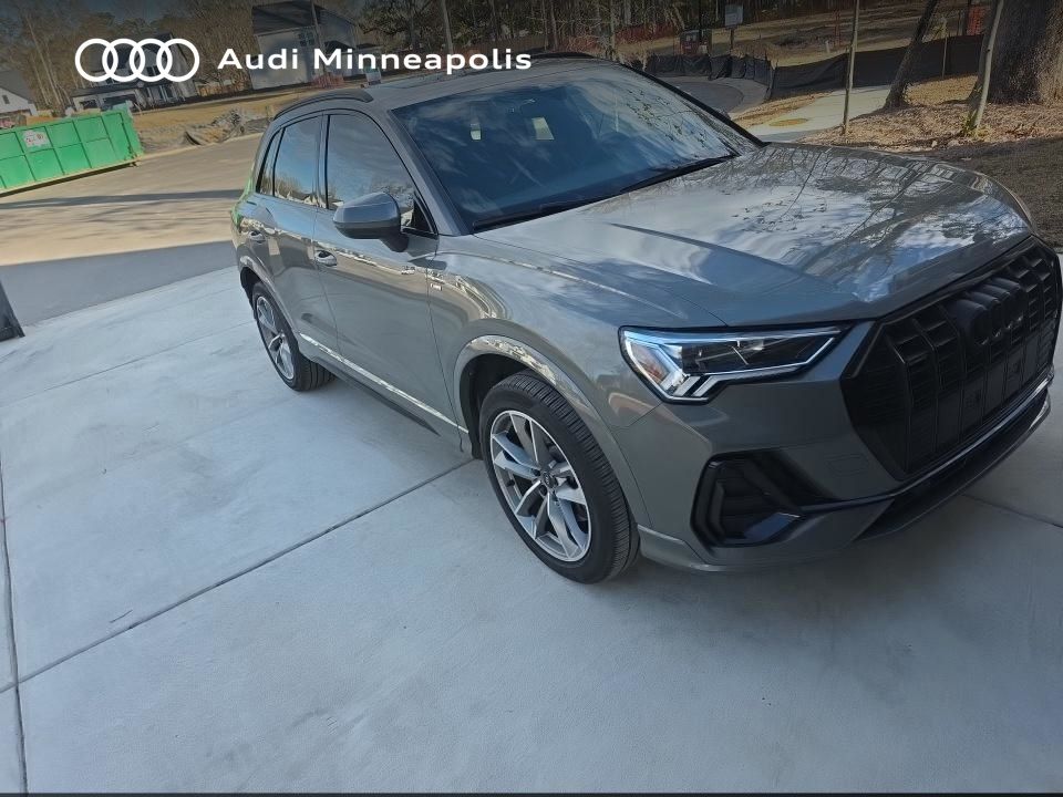 Thumbnail: 2023 Audi Q3 - 10