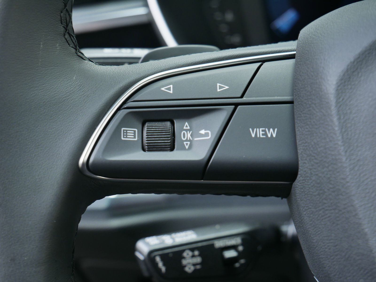 Thumbnail: 2025 Audi Q3 - 14