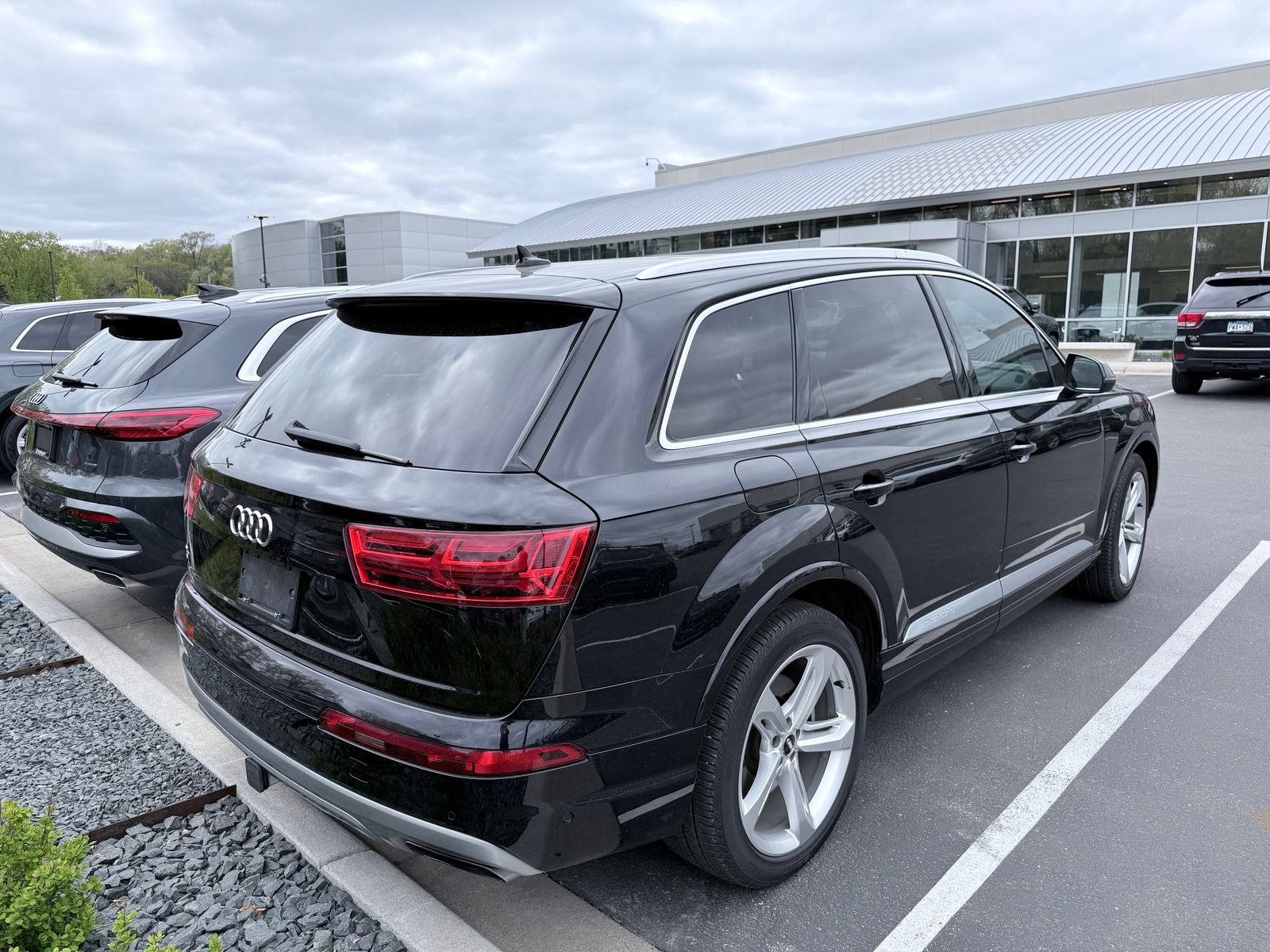 Thumbnail: 2019 Audi Q7 - 7