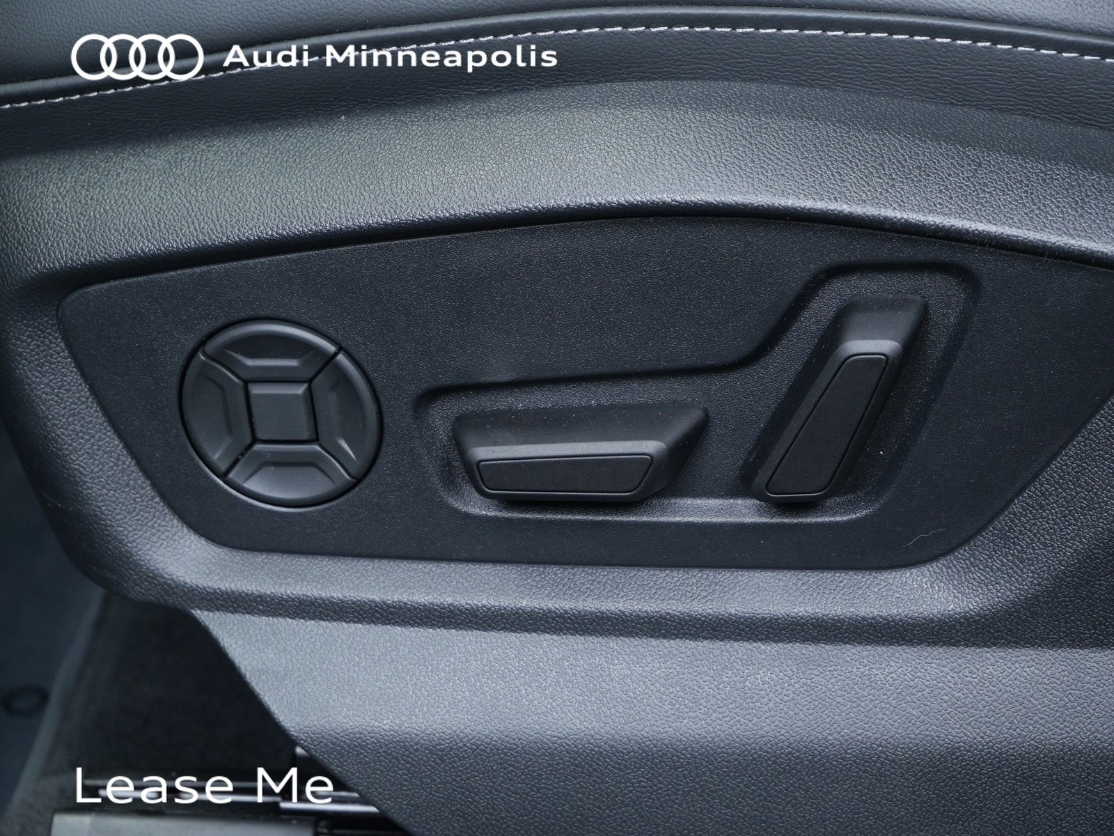Thumbnail: 2026 Audi Q7 - 12