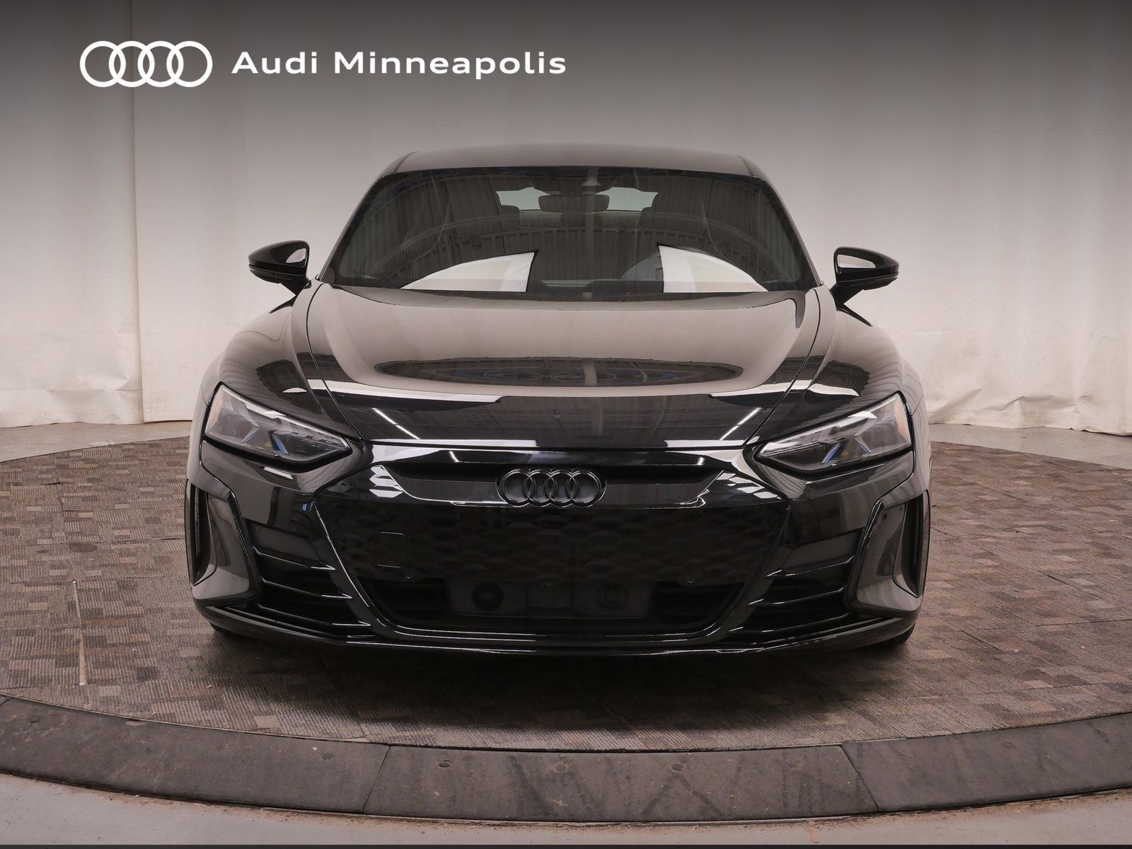 Thumbnail: 2023 Audi RS e-tron GT - 12