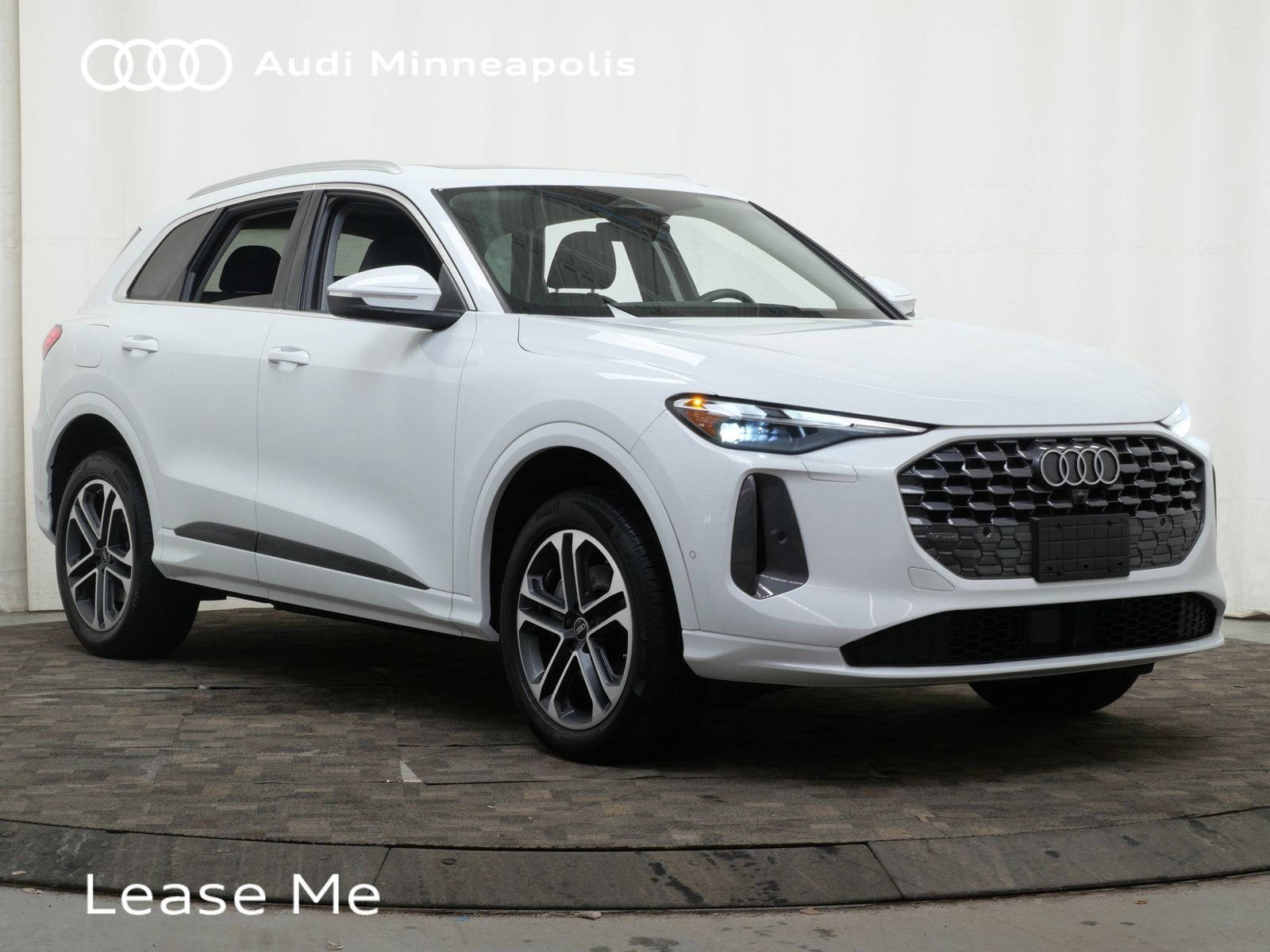 Thumbnail: 2025 Audi Q5 - 10