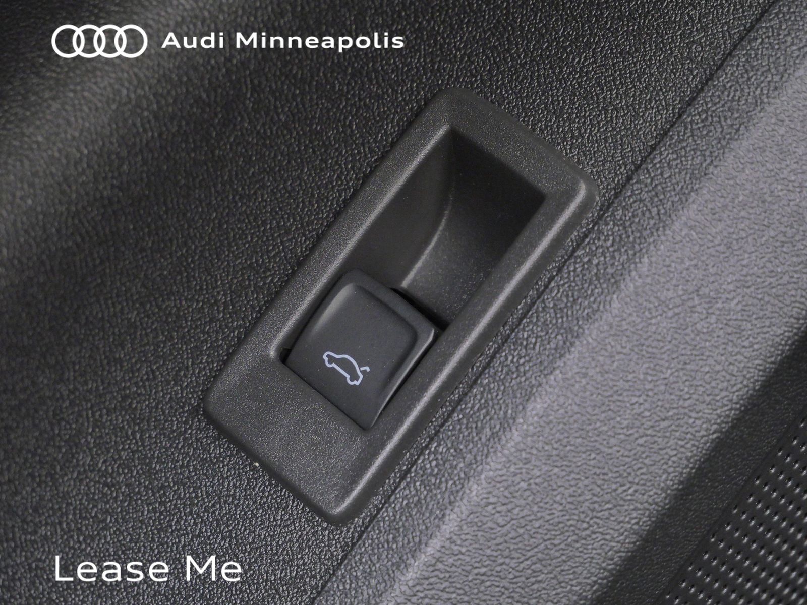 Thumbnail: 2025 Audi Q5 - 19