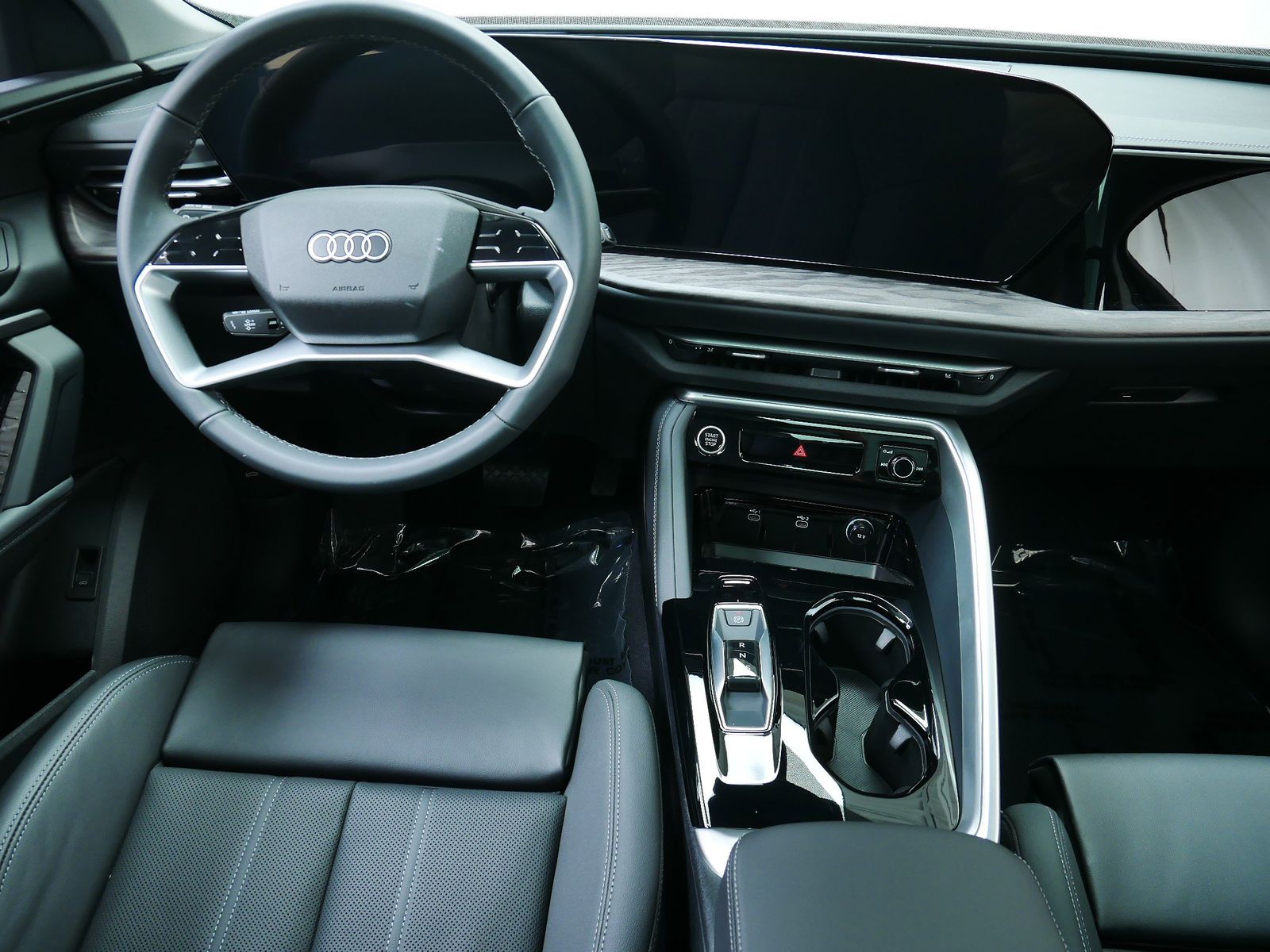 Thumbnail: 2025 Audi Q5 - 14