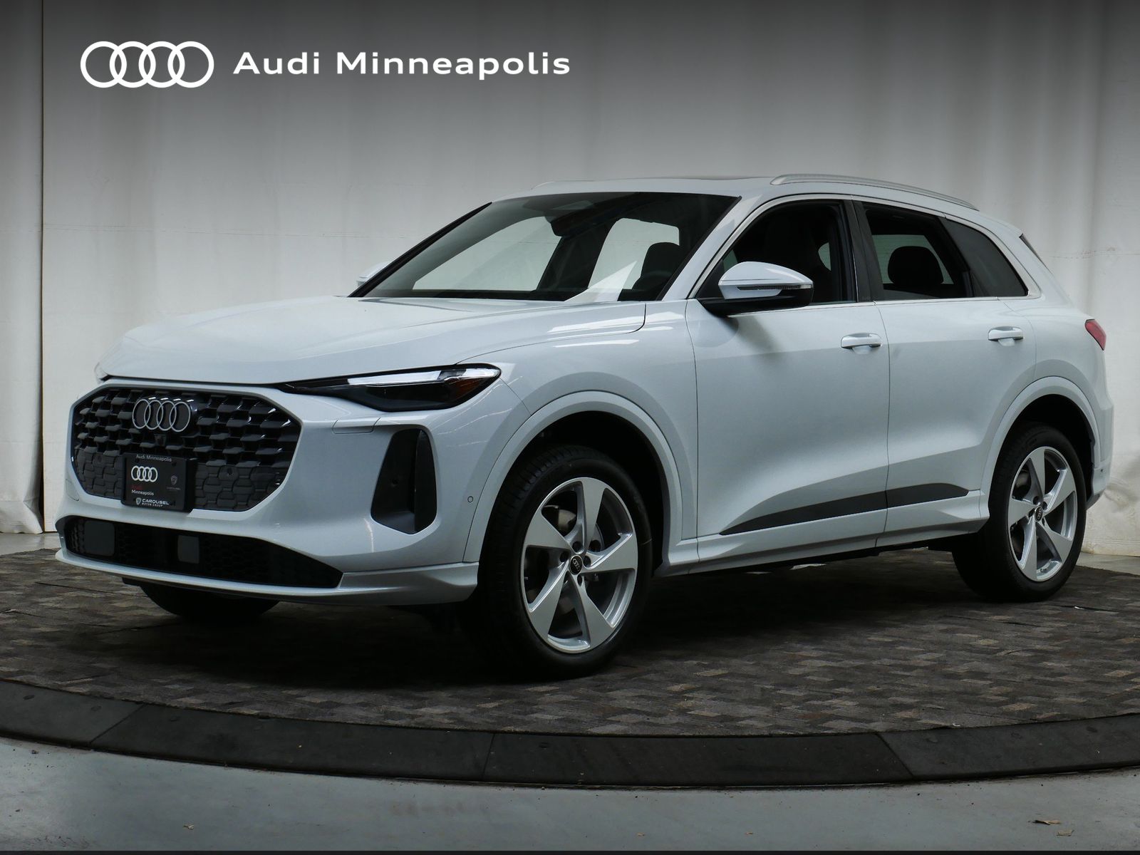 Thumbnail: 2025 Audi Q5 - 1