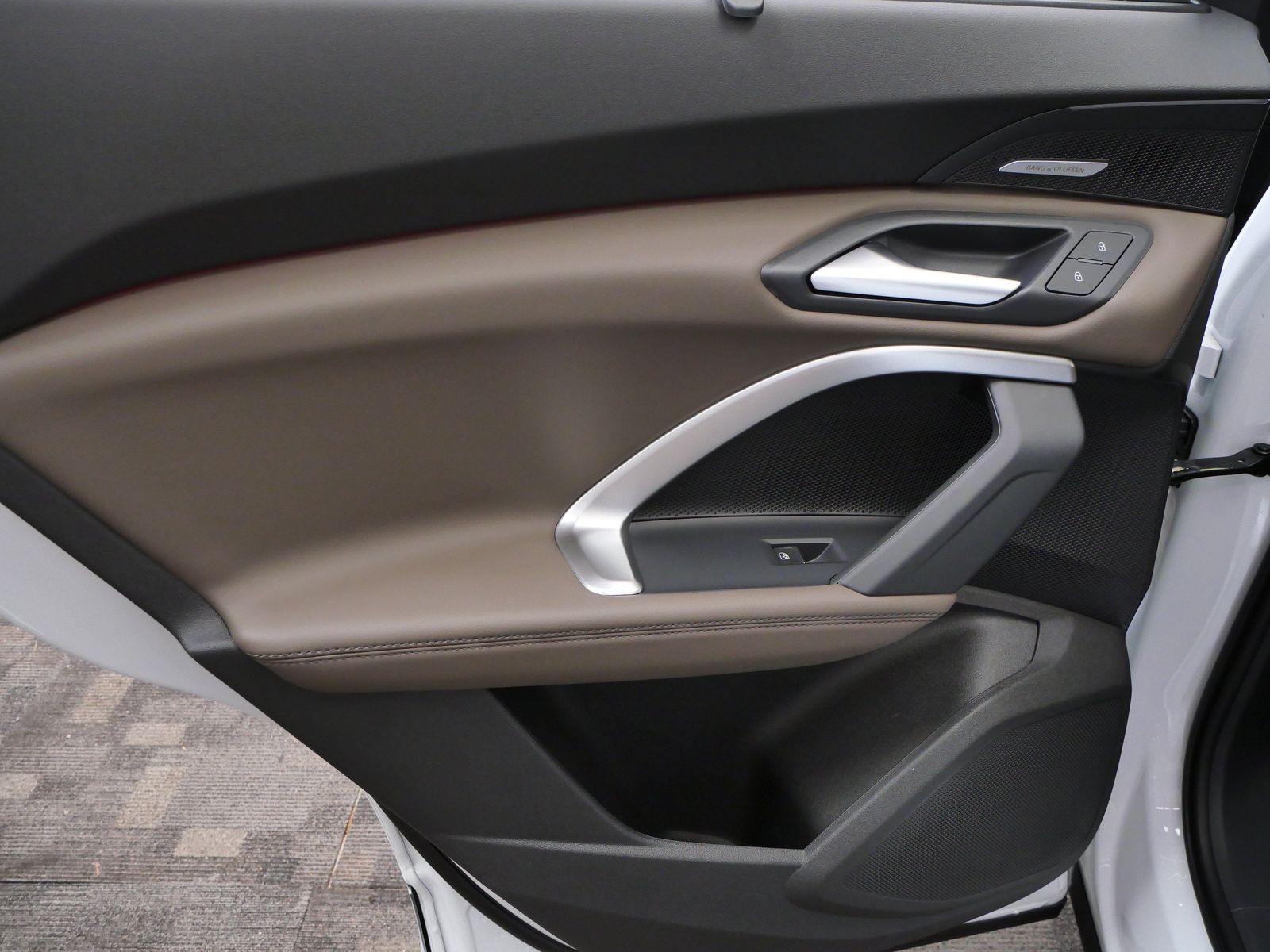 Thumbnail: 2026 Audi Q5 - 12