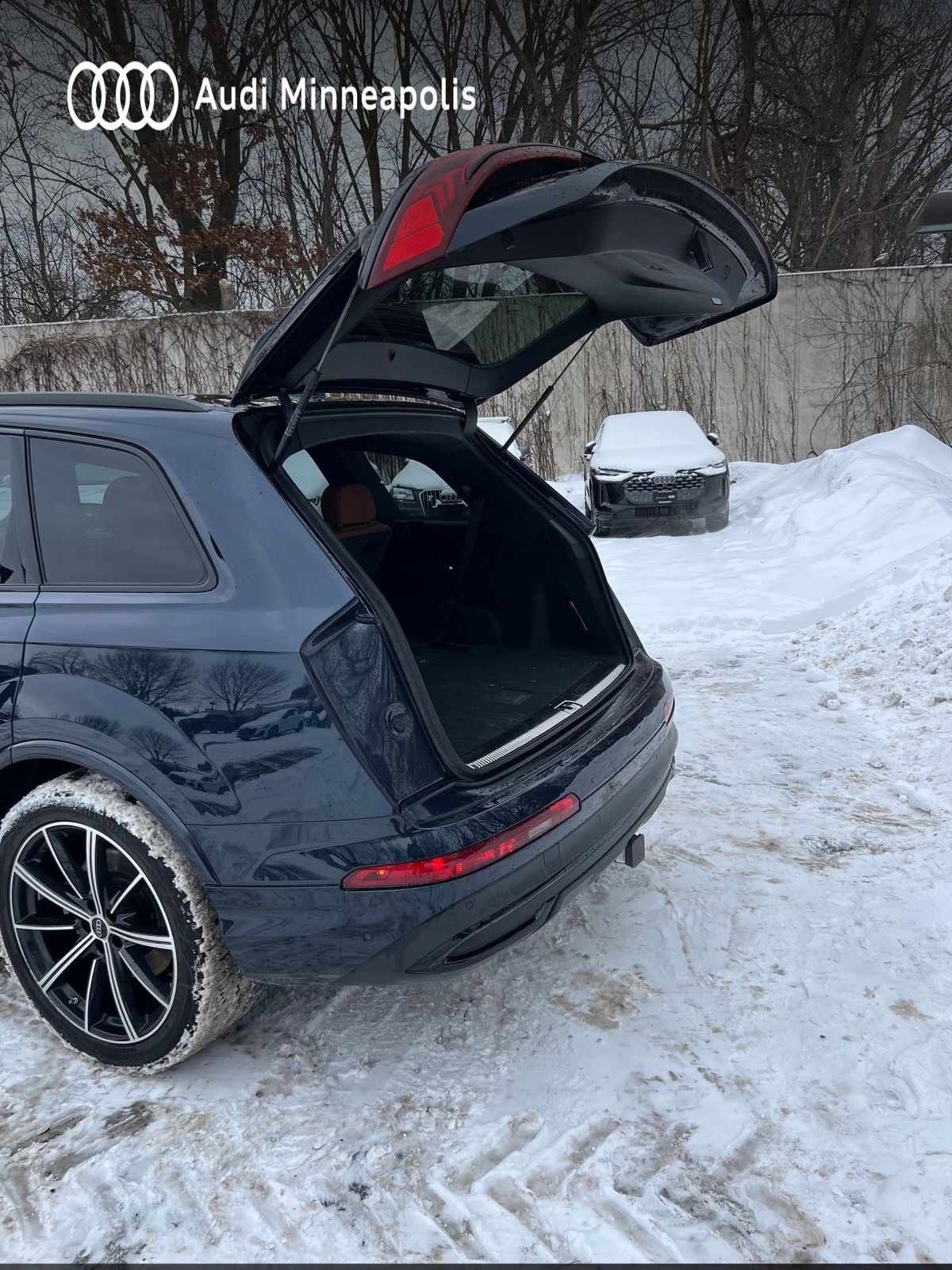 Thumbnail: 2024 Audi Q7 - 20