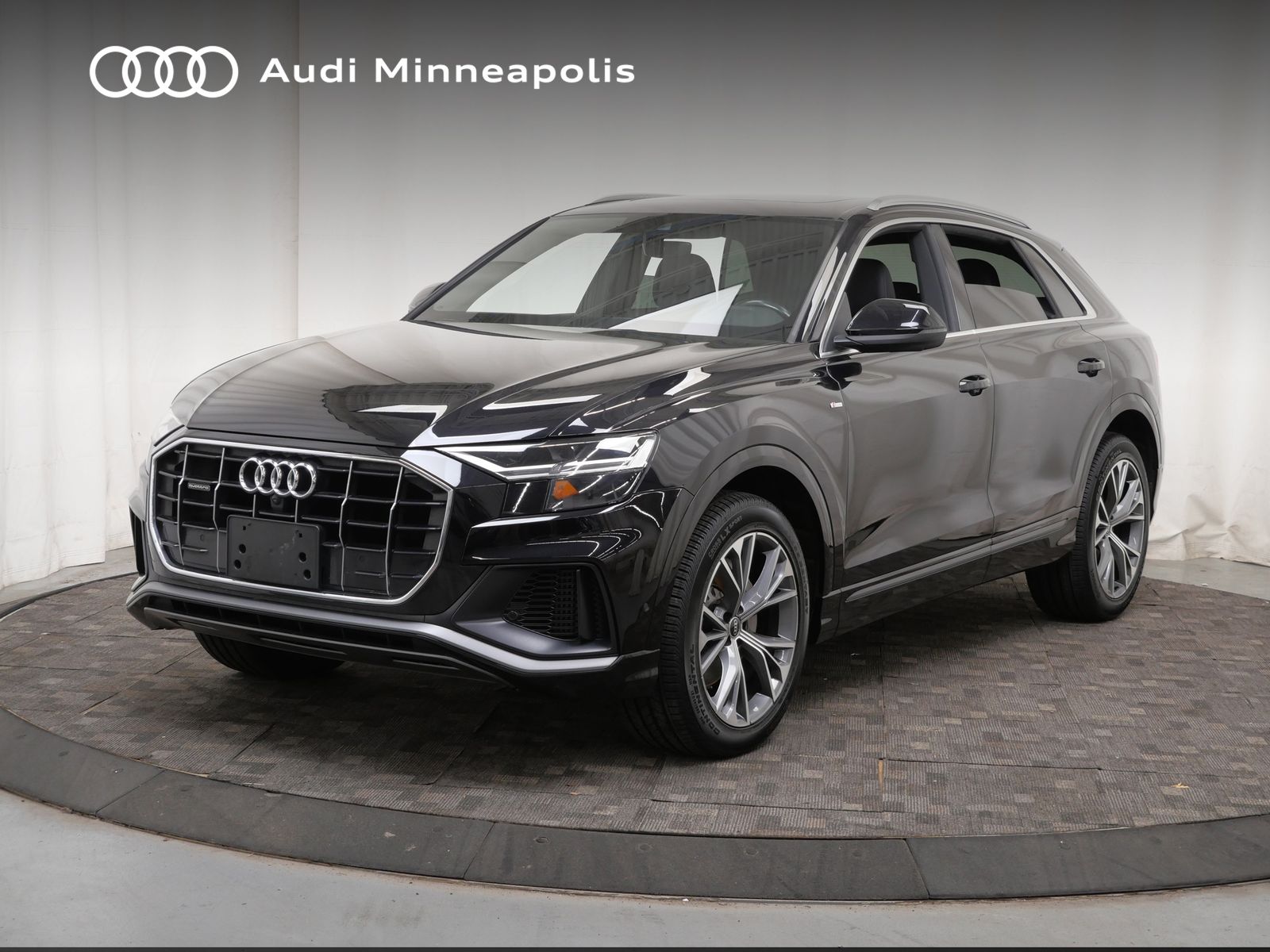 2021 Audi Q8 Premium Plus