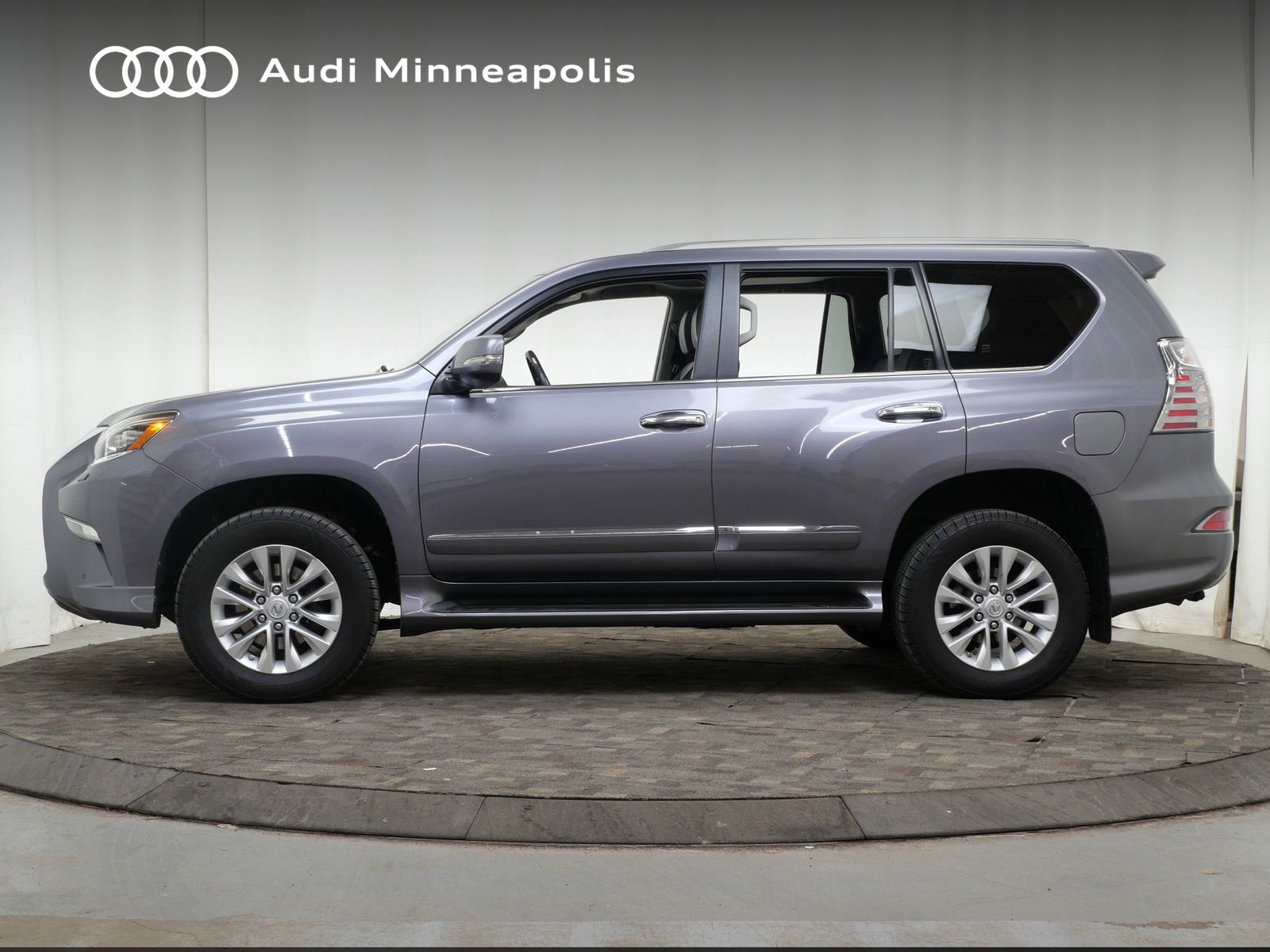 Thumbnail: 2015 Lexus GX - 3