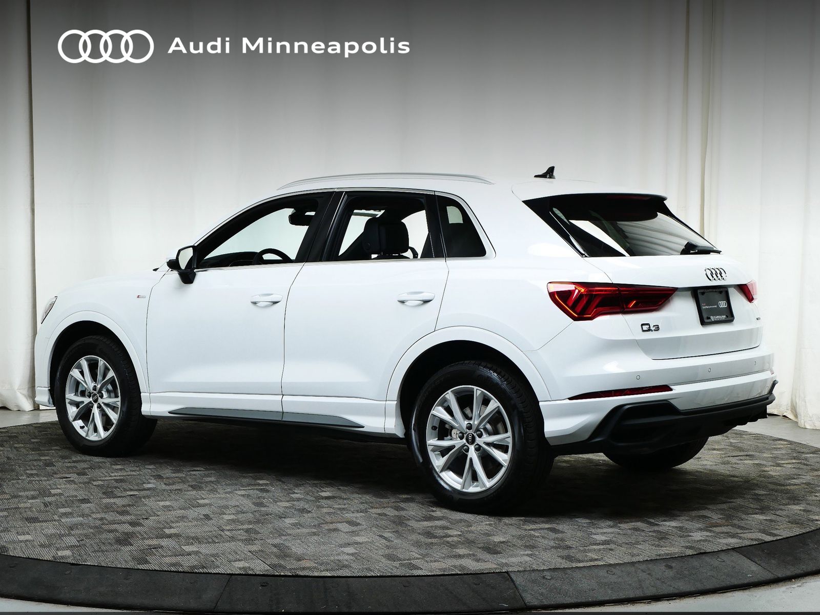 Thumbnail: 2025 Audi Q3 - 4
