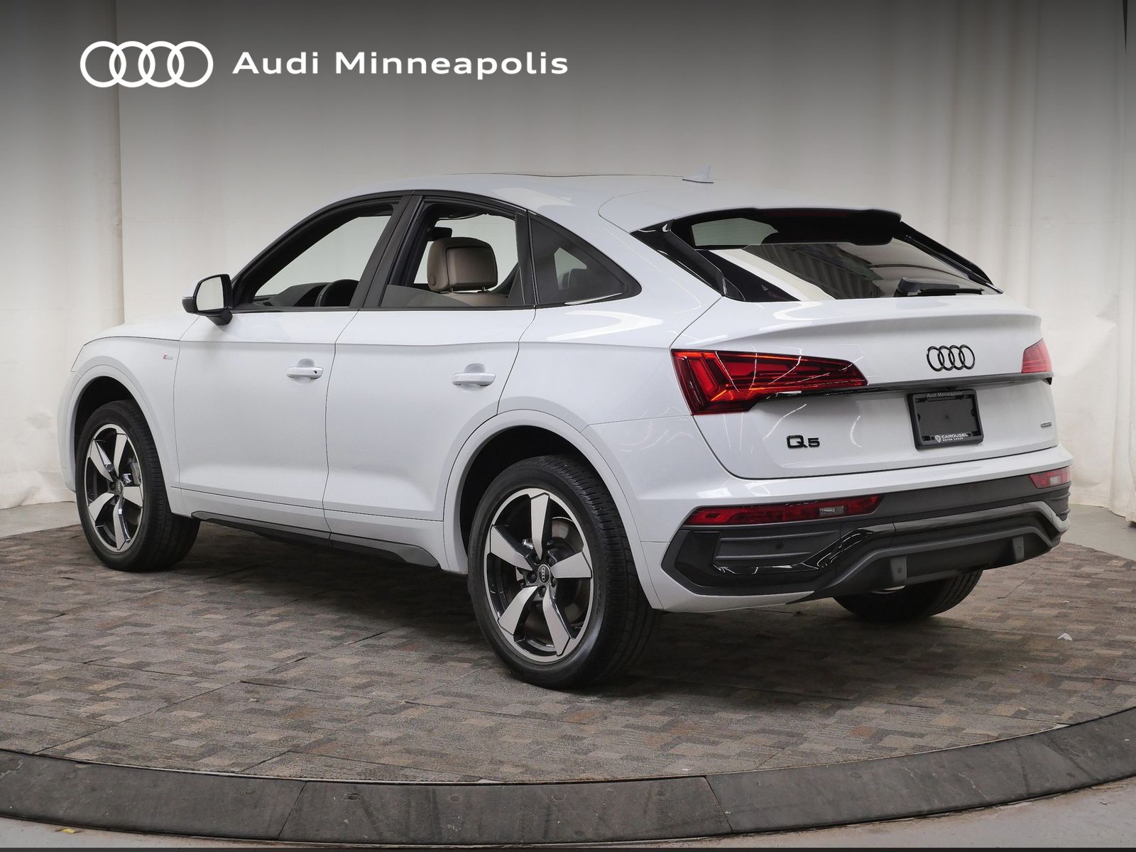 Thumbnail: 2023 Audi Q5 - 5