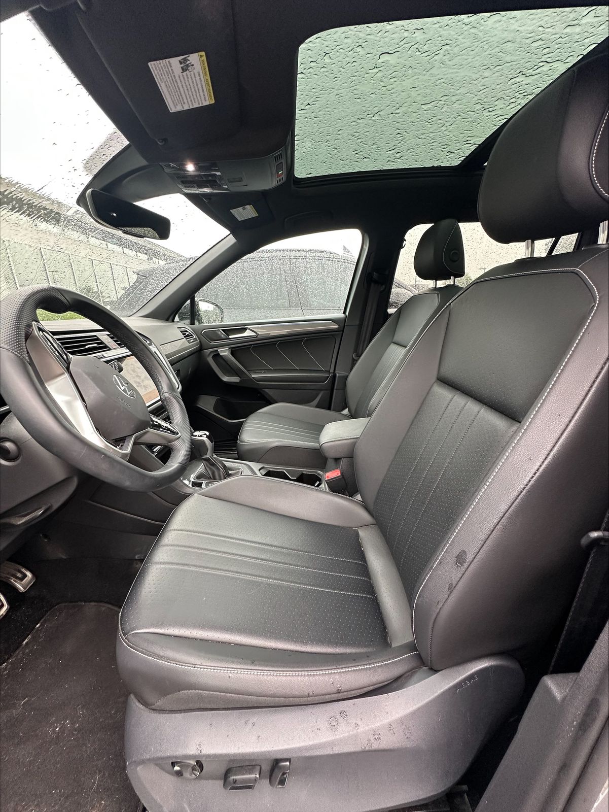 Used 2022 Volkswagen Tiguan SE R-LINE BLACK with VIN 3VV8B7AXXNM052372 for sale in Golden Valley, Minnesota