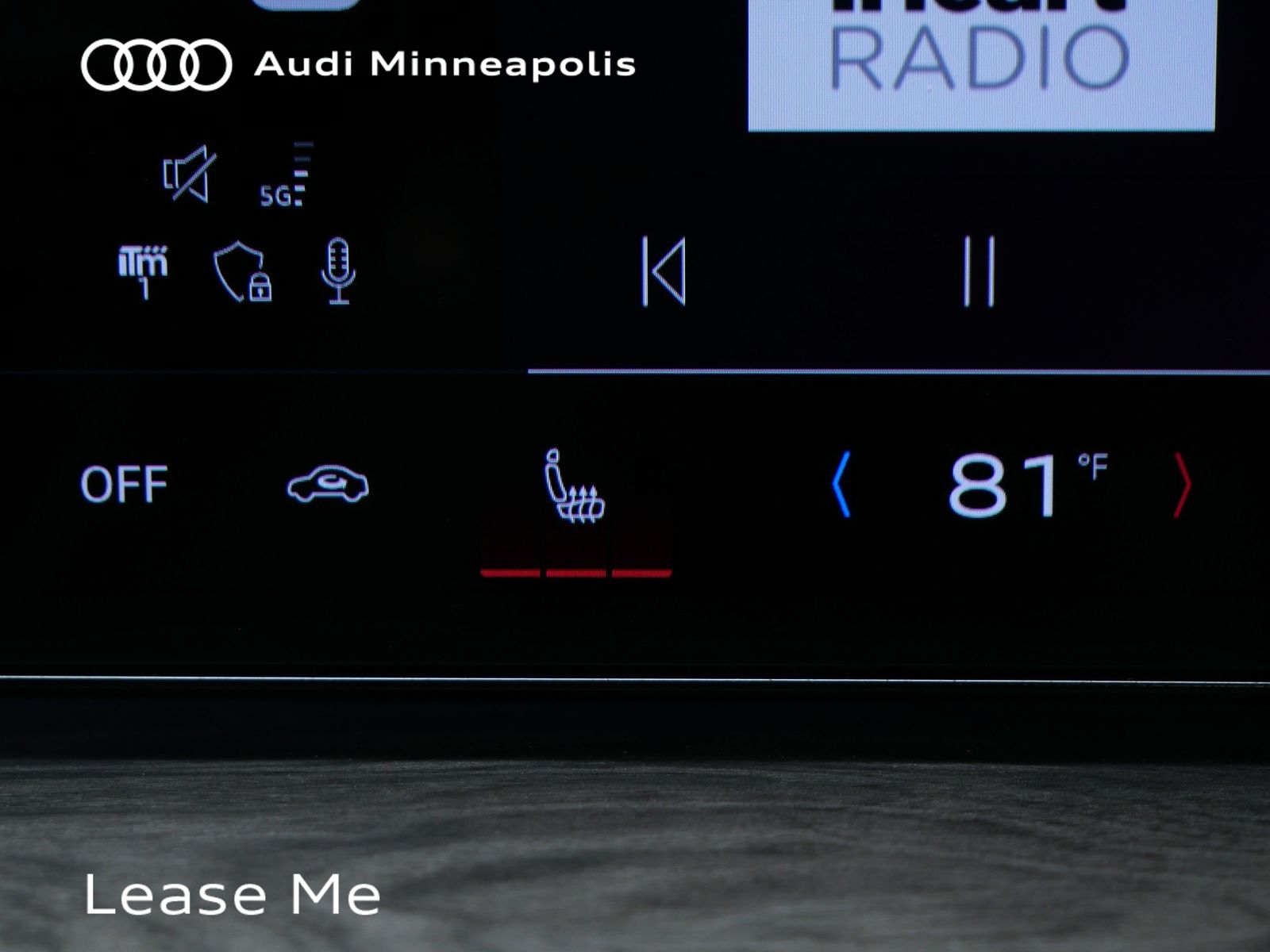 Thumbnail: 2025 Audi Q5 - 30