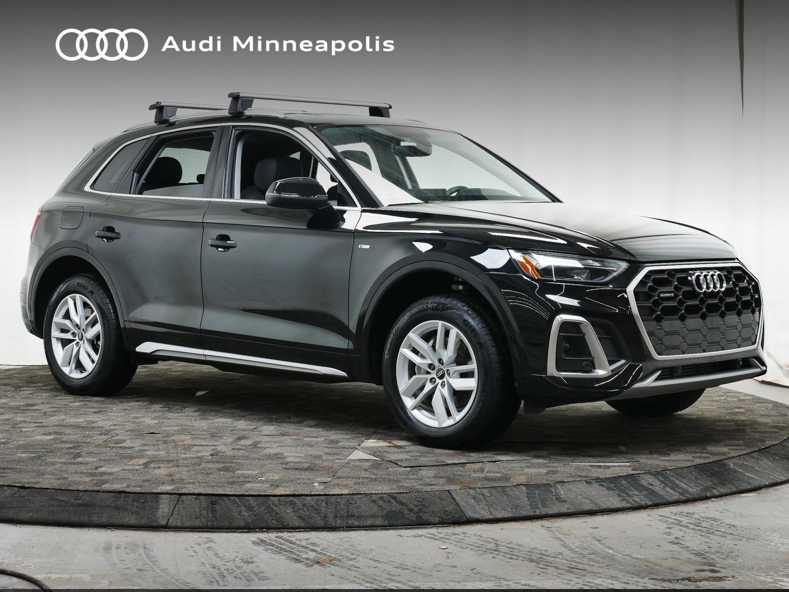 Thumbnail: 2023 Audi Q5 - 11