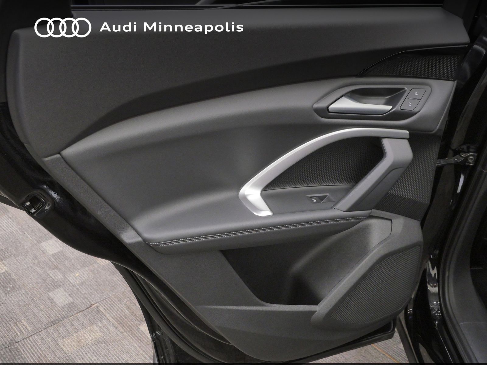 Thumbnail: 2025 Audi Q5 - 14