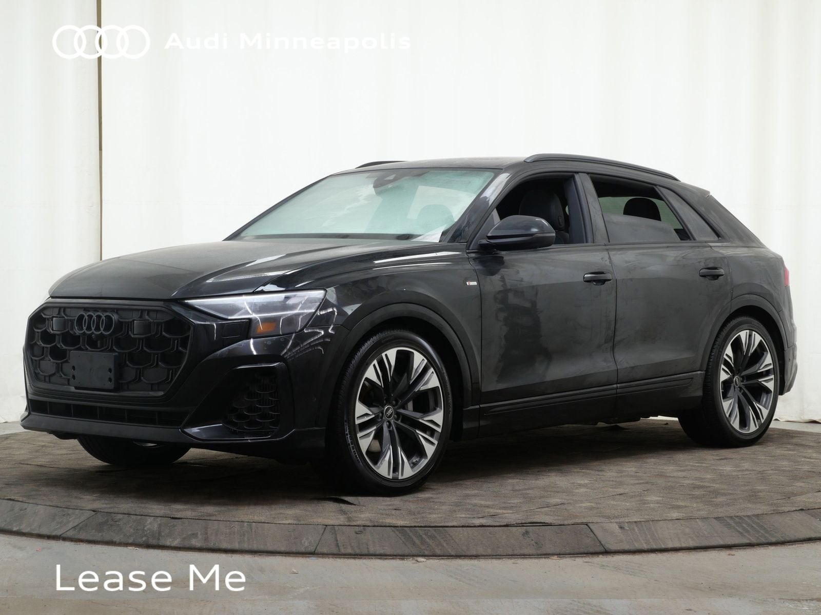 Thumbnail: 2025 Audi Q8 - 1