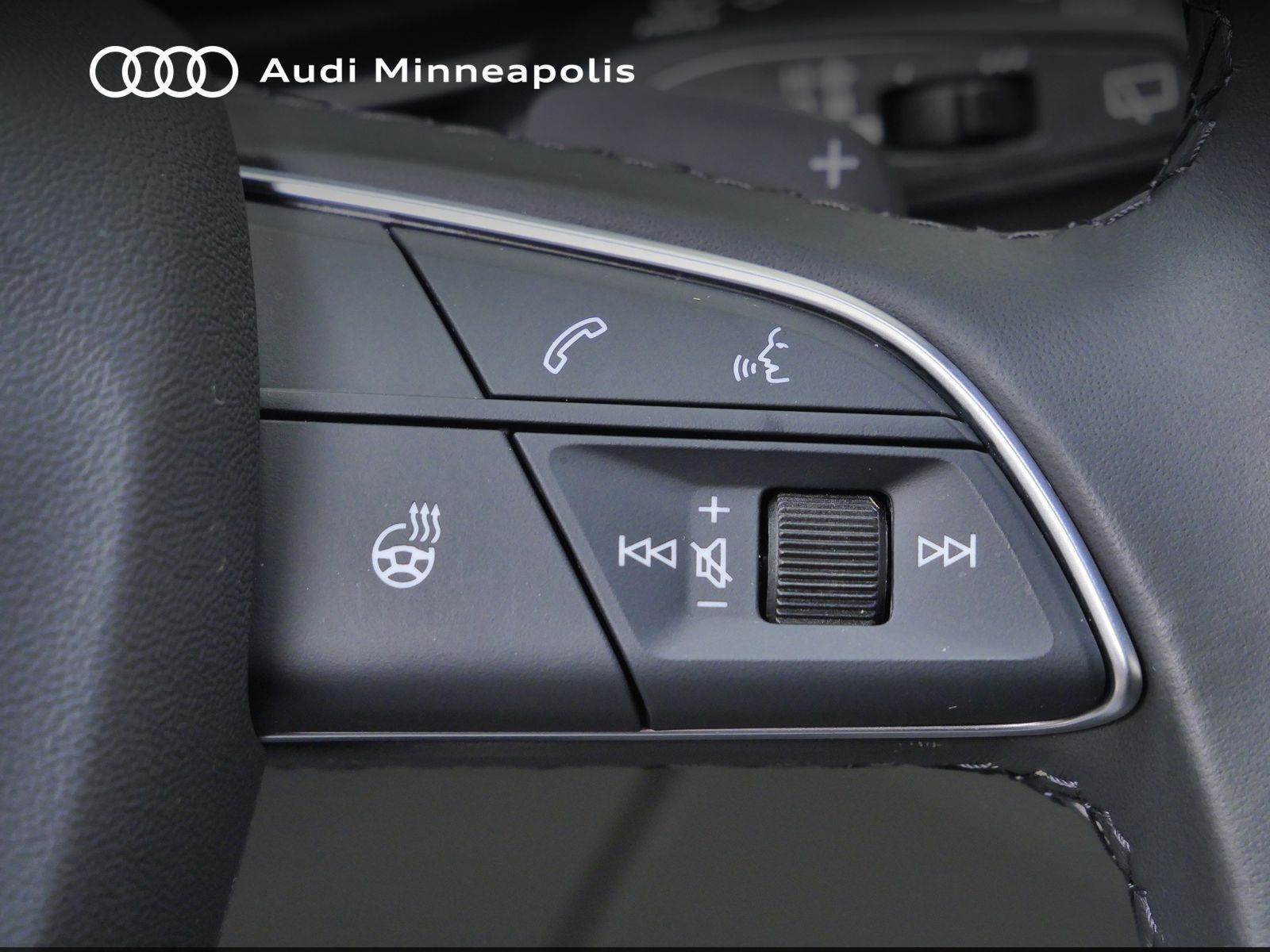 Thumbnail: 2023 Audi Q5 - 23