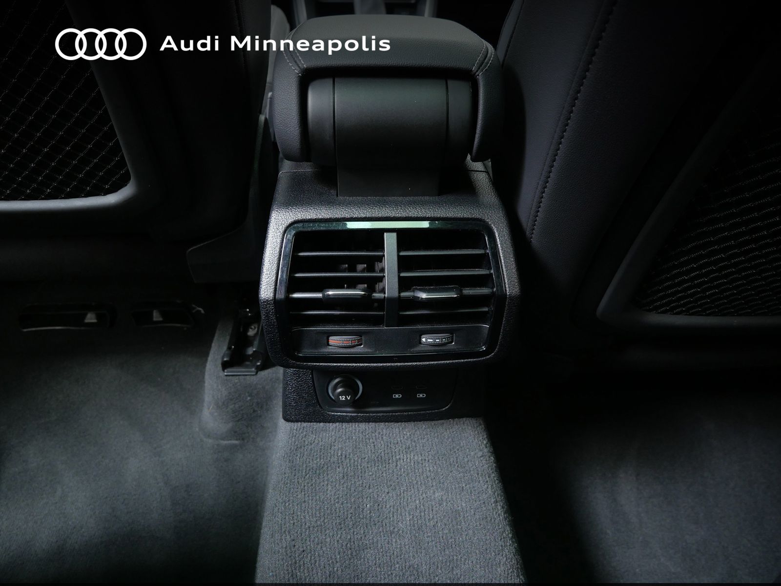 Thumbnail: 2023 Audi Q3 - 17