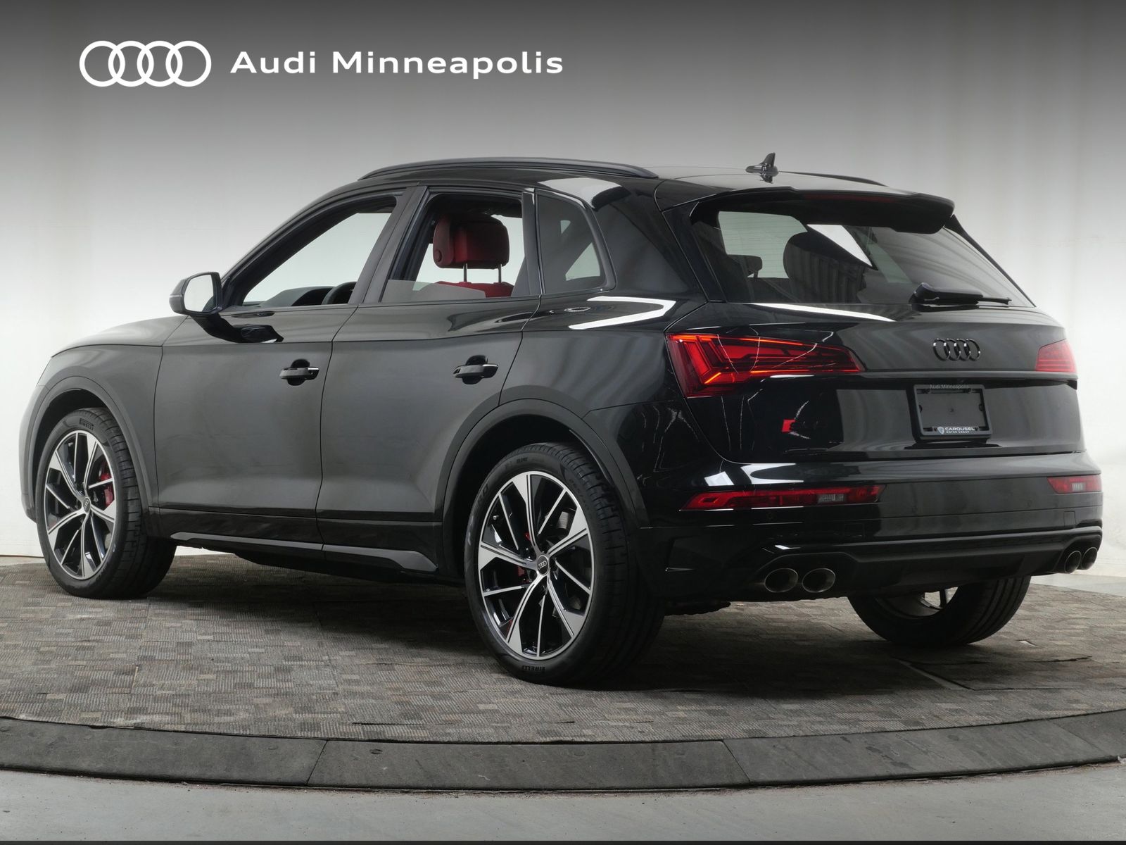 Thumbnail: 2023 Audi SQ5 - 5